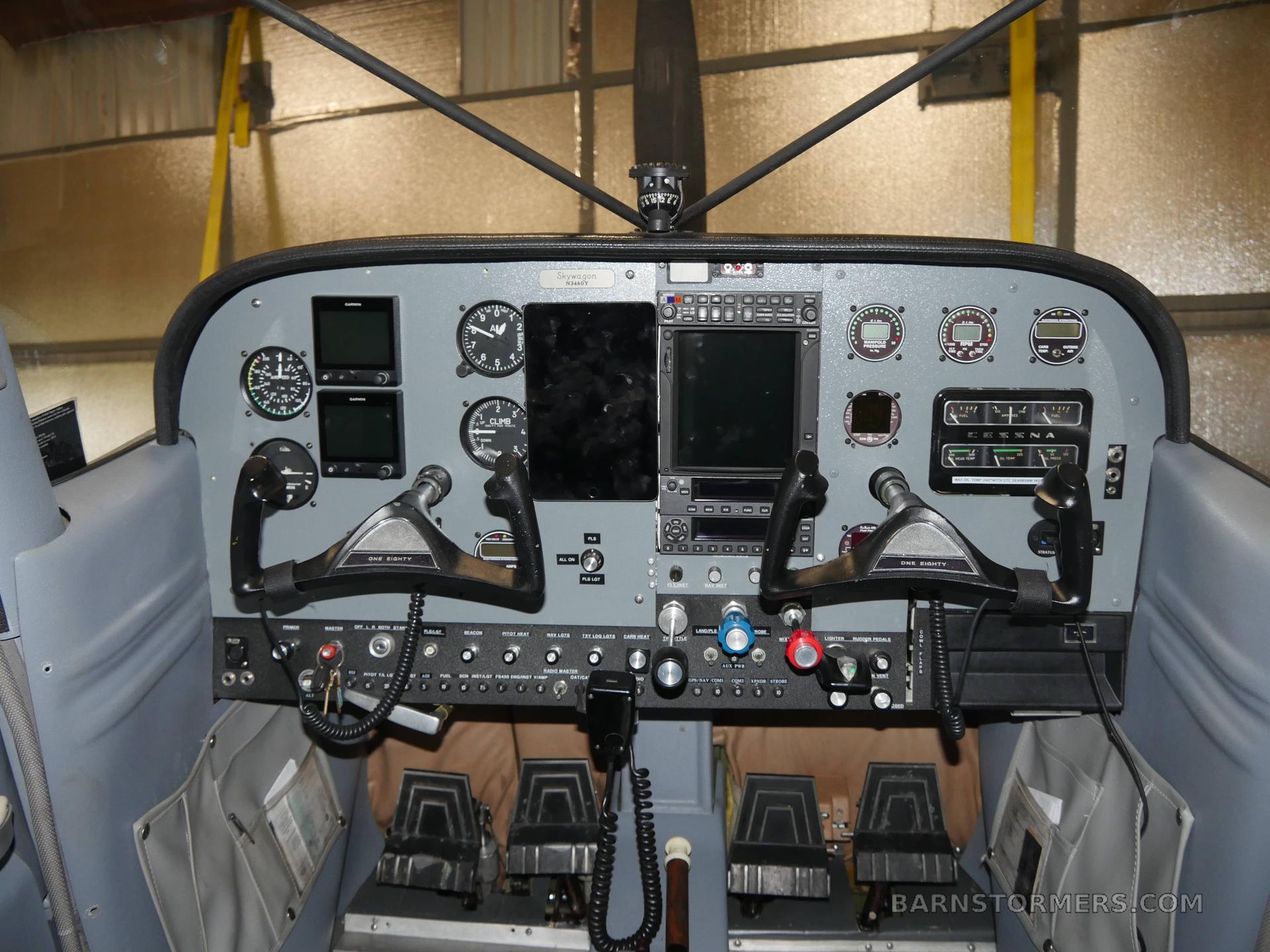1968 Cessna 180 thumbnail 5