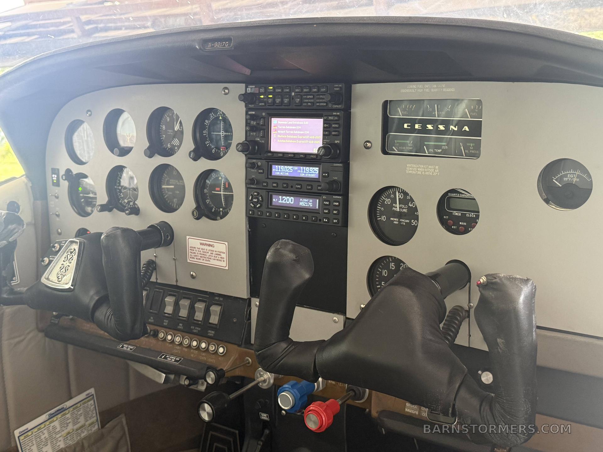 1971 Cessna 182 thumbnail 2