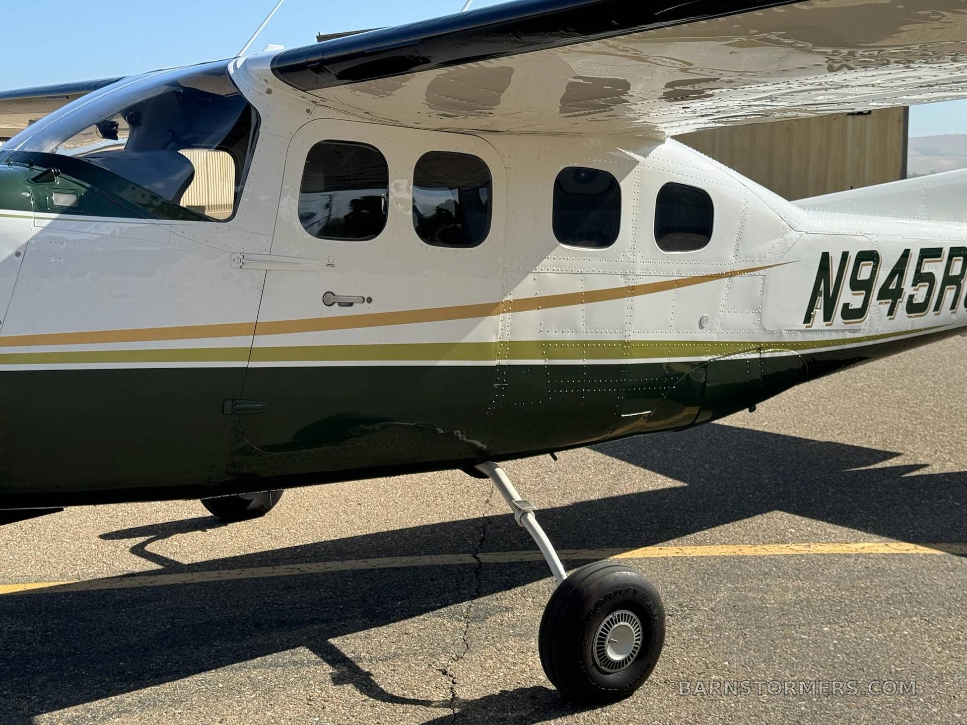 1978 Cessna 210 thumbnail 3