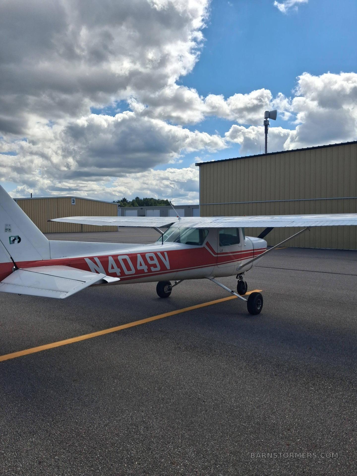 Cessna 150 thumbnail 4