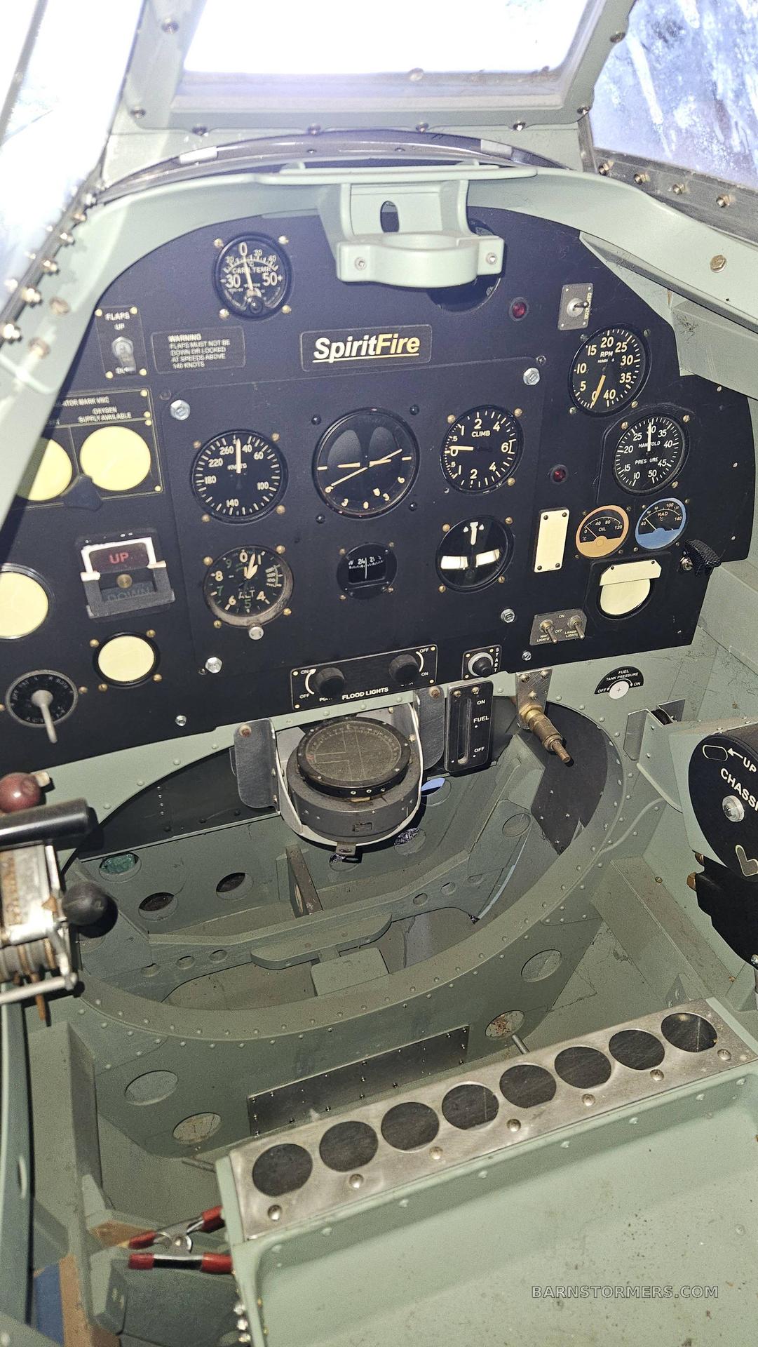 JURCA MJ-100 SPITFIRE 4