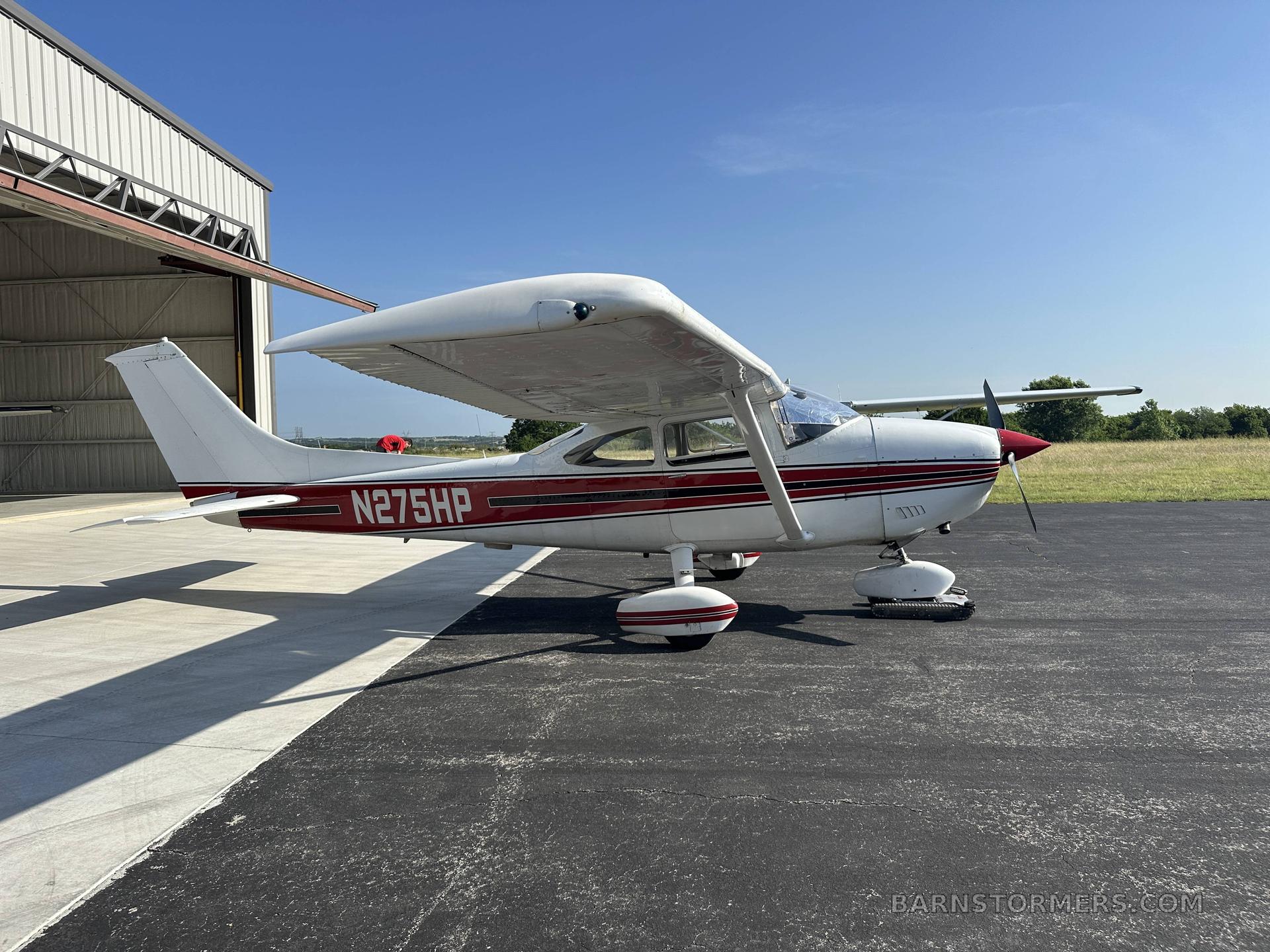 1976 182P 4