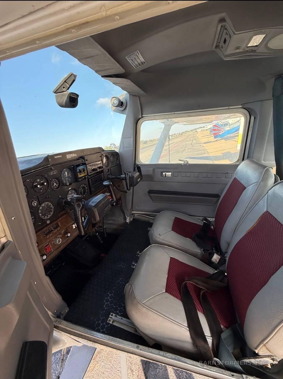 1981 Cessna 152 thumbnail 3