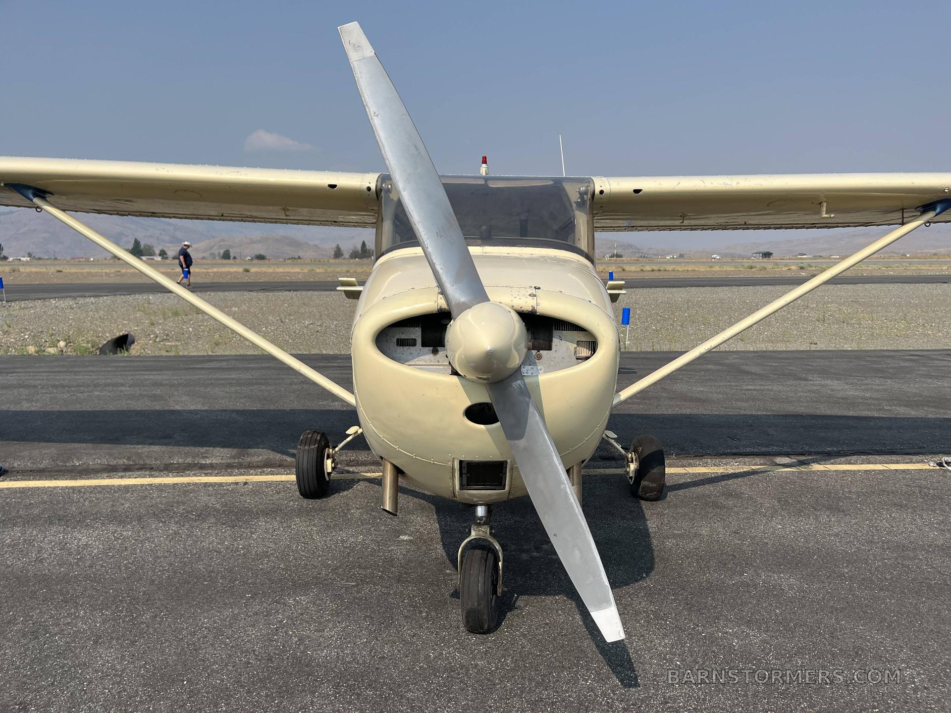 1963 Cessna 172 thumbnail 3