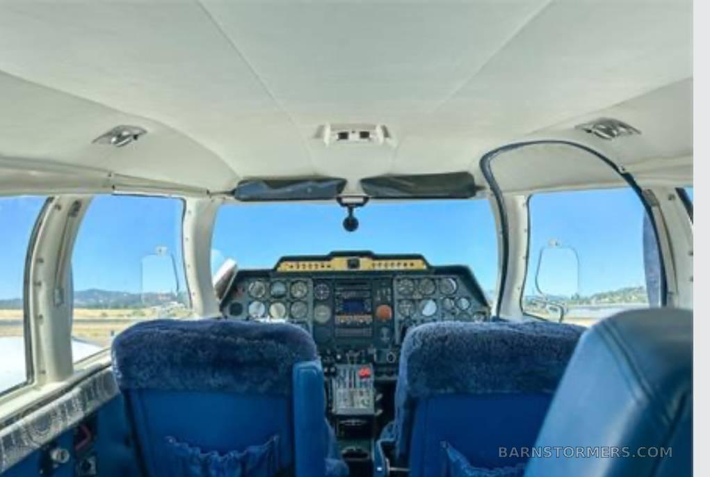 Cessna 310 thumbnail 3