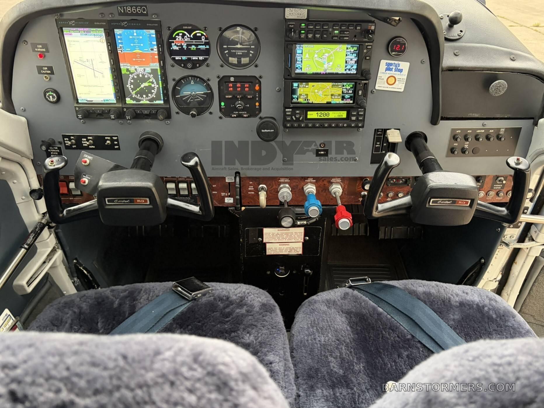 CESSNA 177RG 5