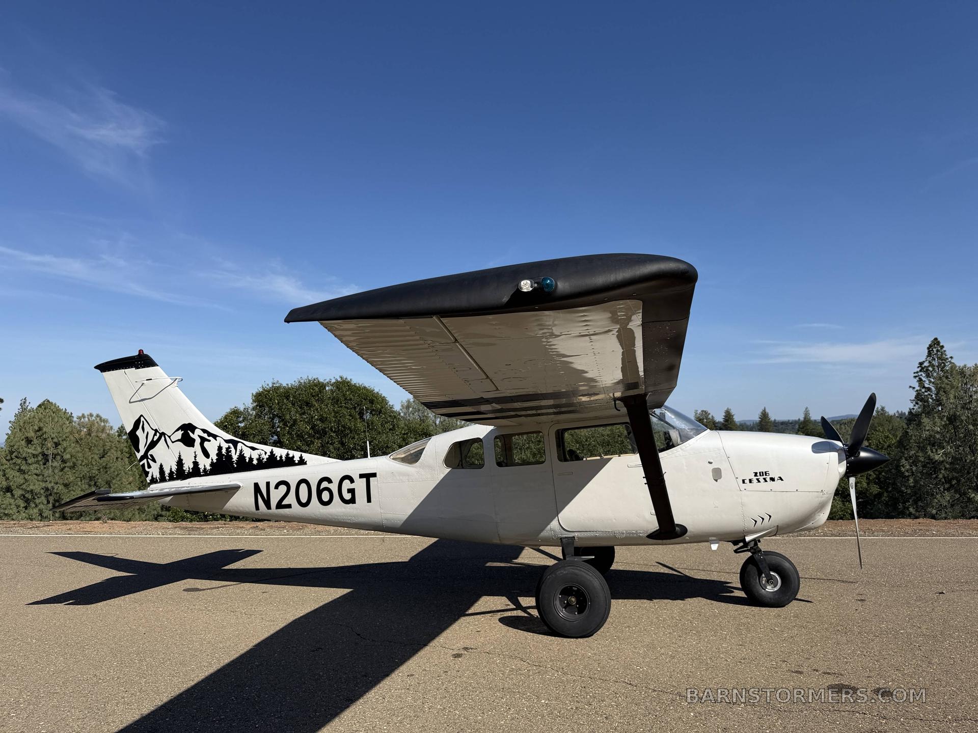1967 Cessna 206 thumbnail 5