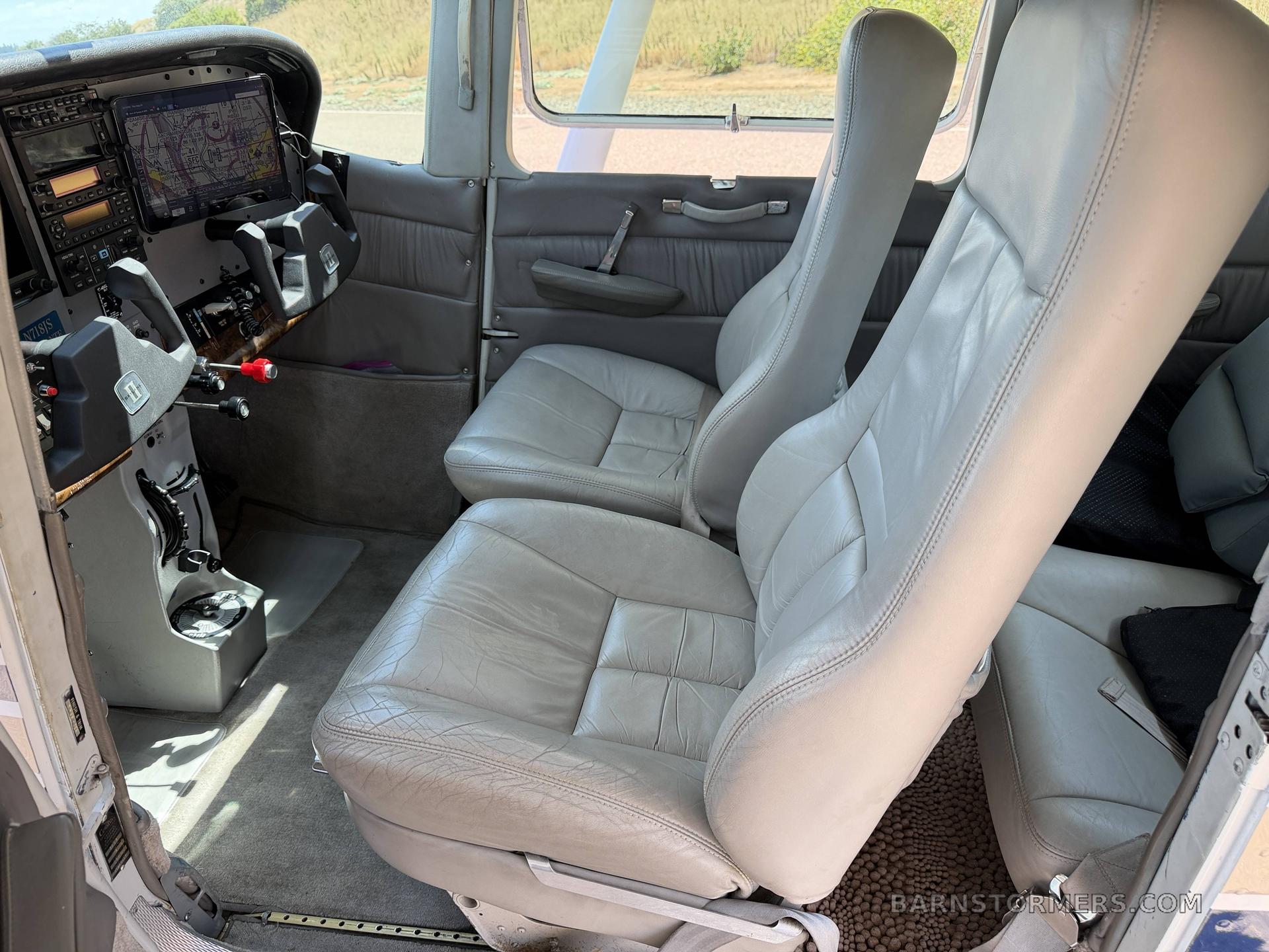 1977 Cessna 182 thumbnail 2