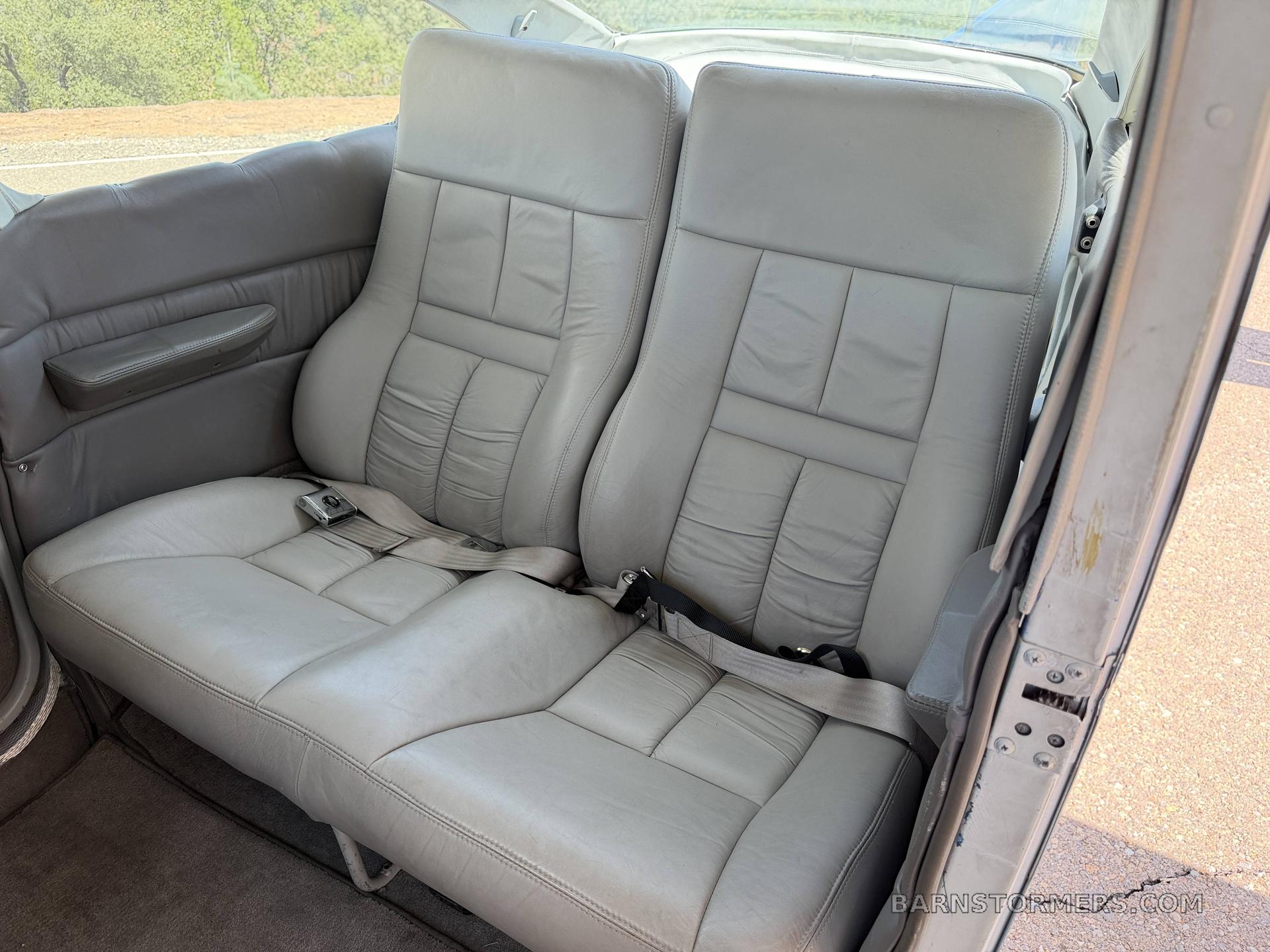 1977 Cessna 182 thumbnail 5