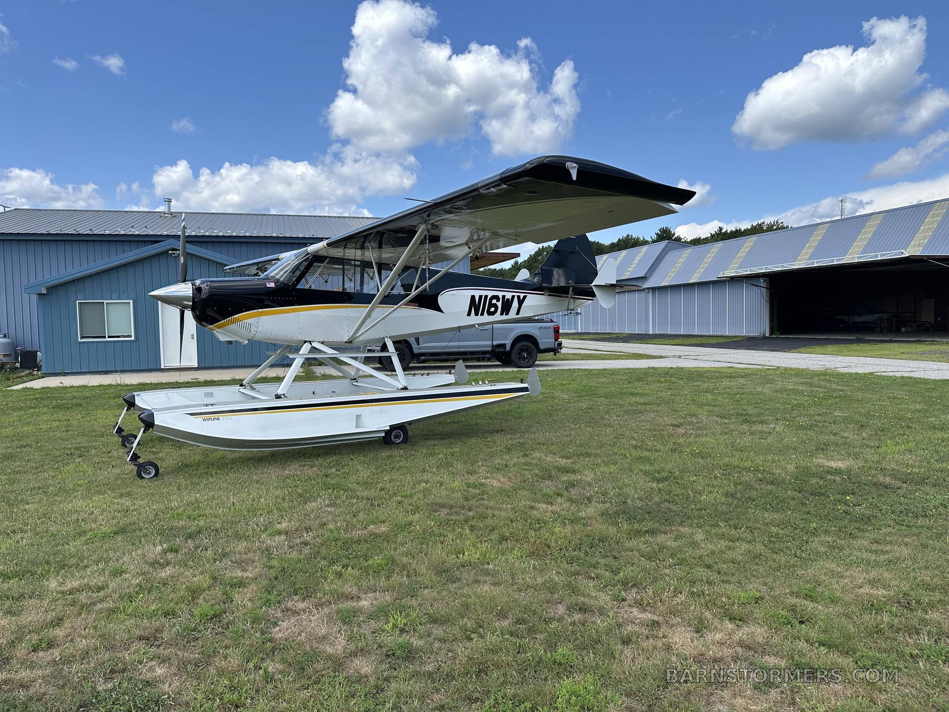 2010 Float Plane thumbnail 5