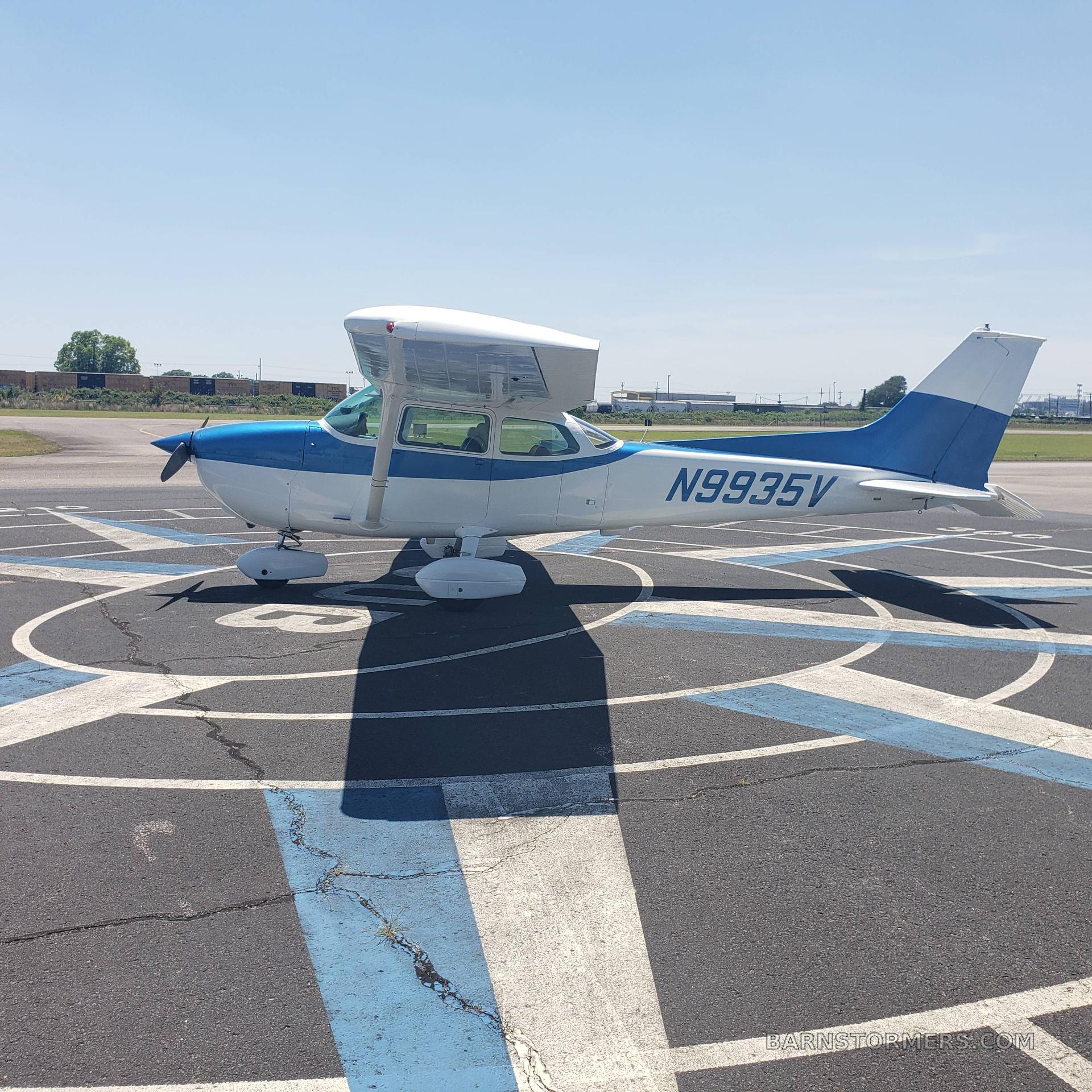1974 Cessna 172 thumbnail 2