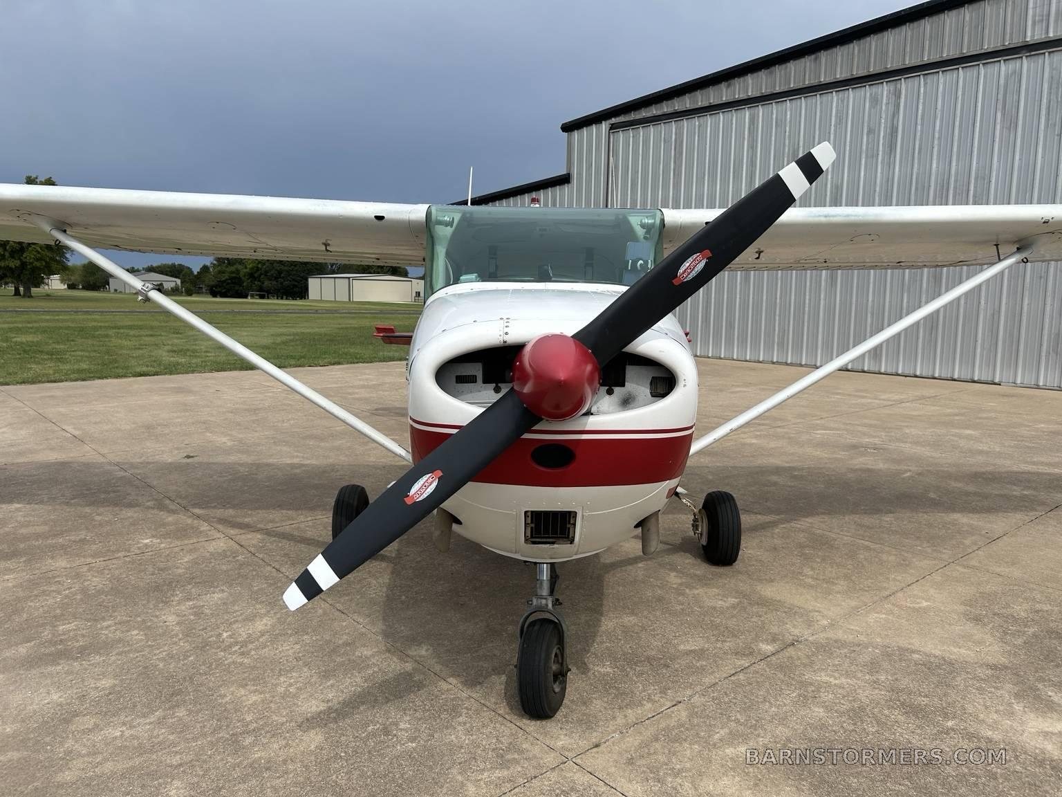 1963 Cessna 172 thumbnail 5