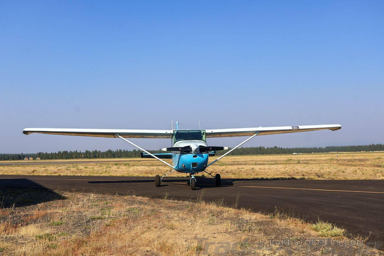 1966 Cessna 172 thumbnail 2