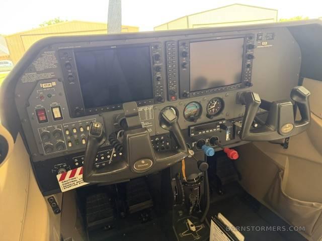 2006 Cessna 182 thumbnail 2