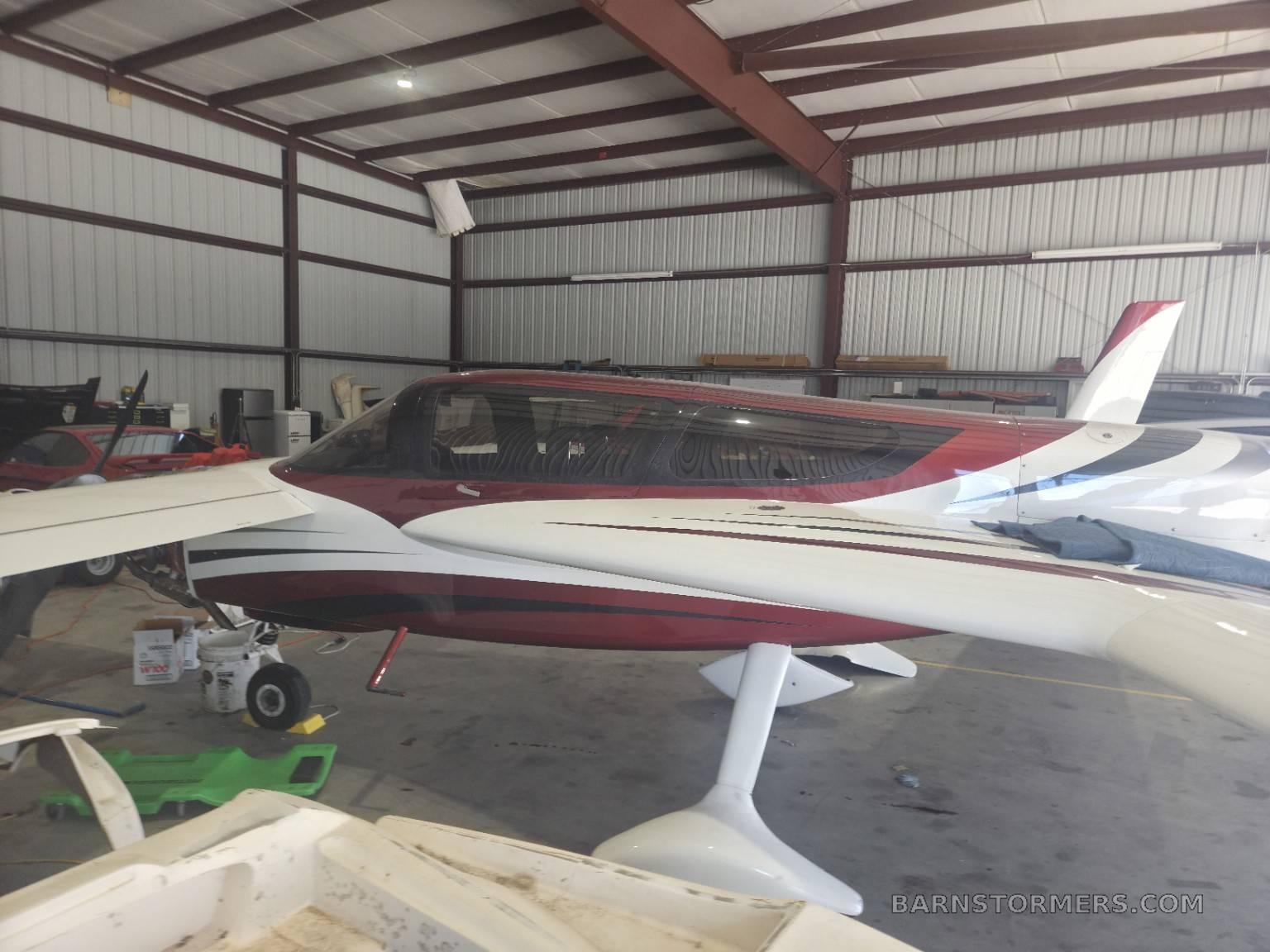 RUTAN DEFIANT - RARE BEAUTY 3