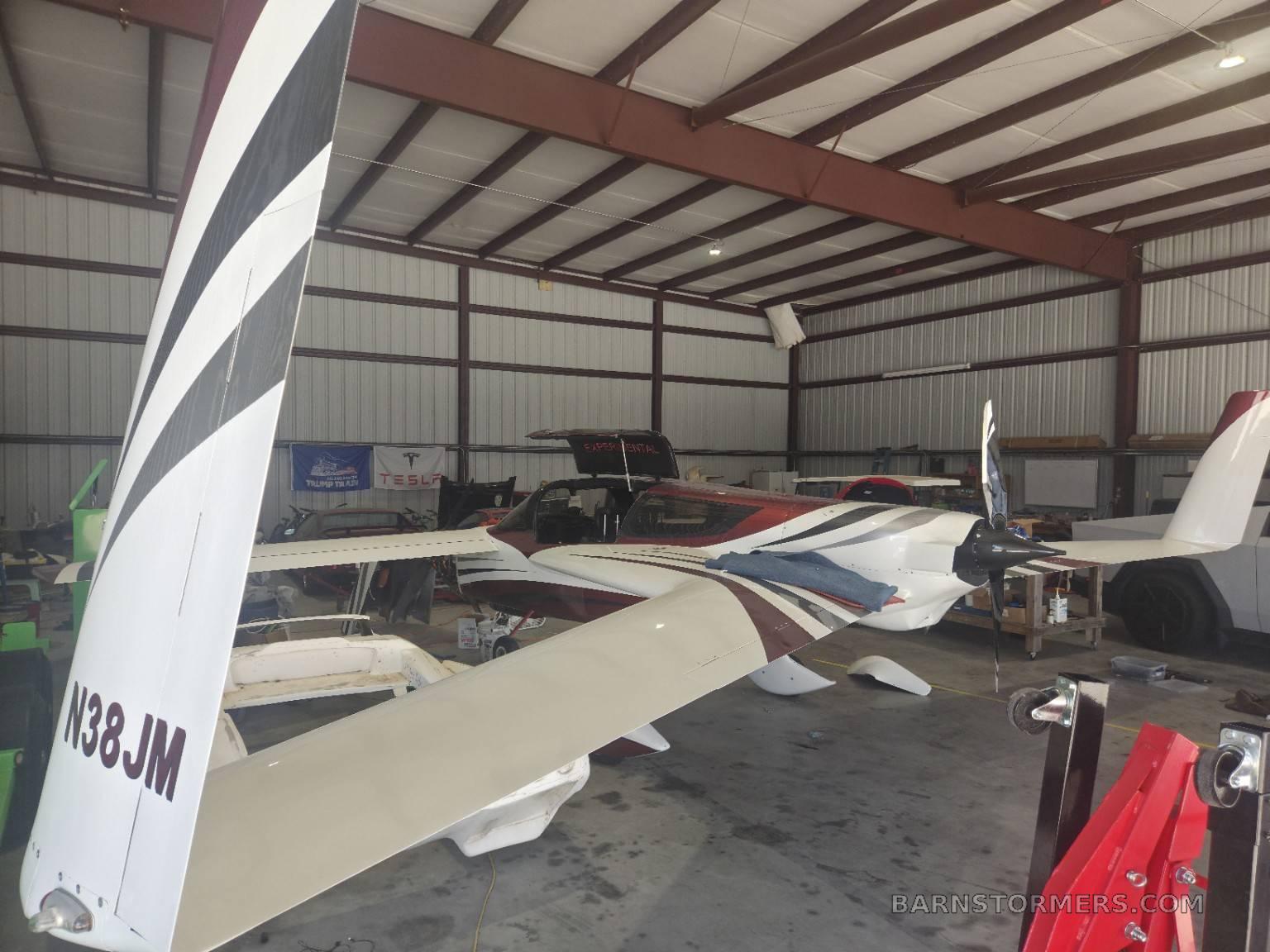 RUTAN DEFIANT - RARE BEAUTY 4
