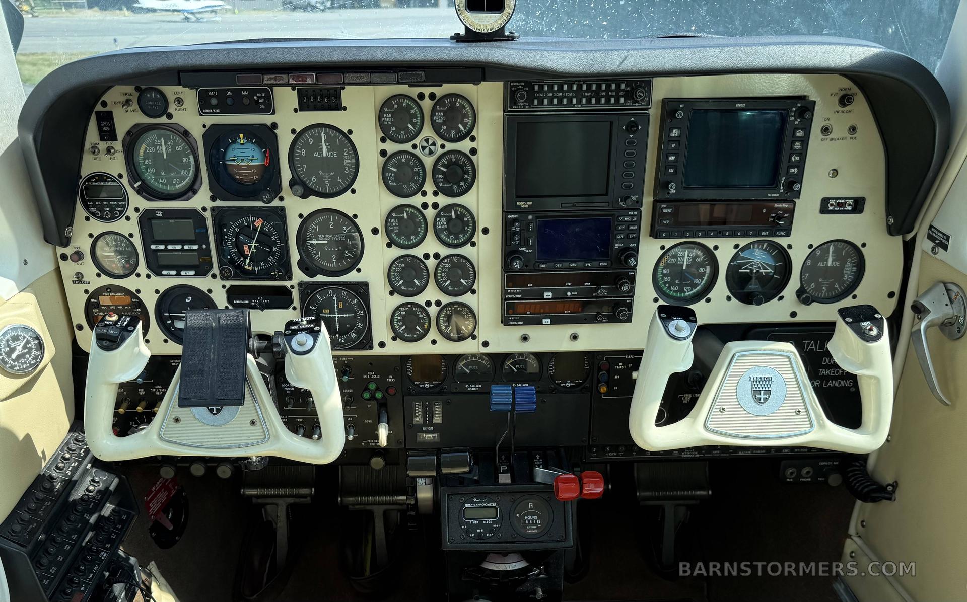 1989 Beechcraft Baron thumbnail 4