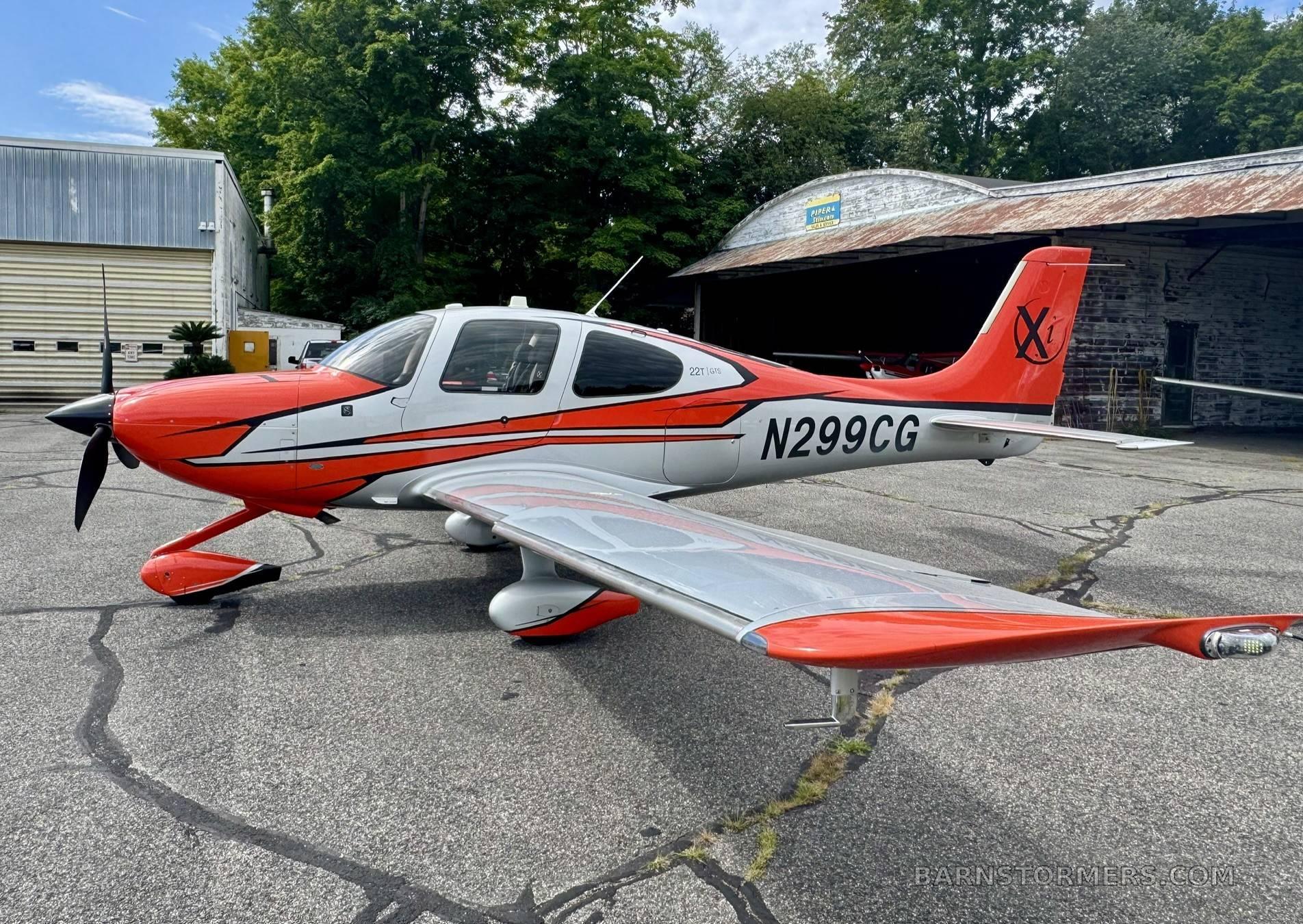 2014 Cirrus SR22 thumbnail 2