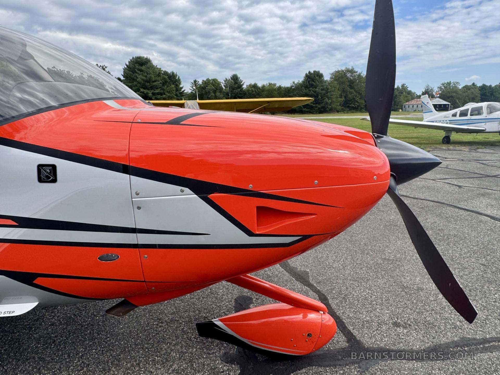 2014 Cirrus SR22 thumbnail 3