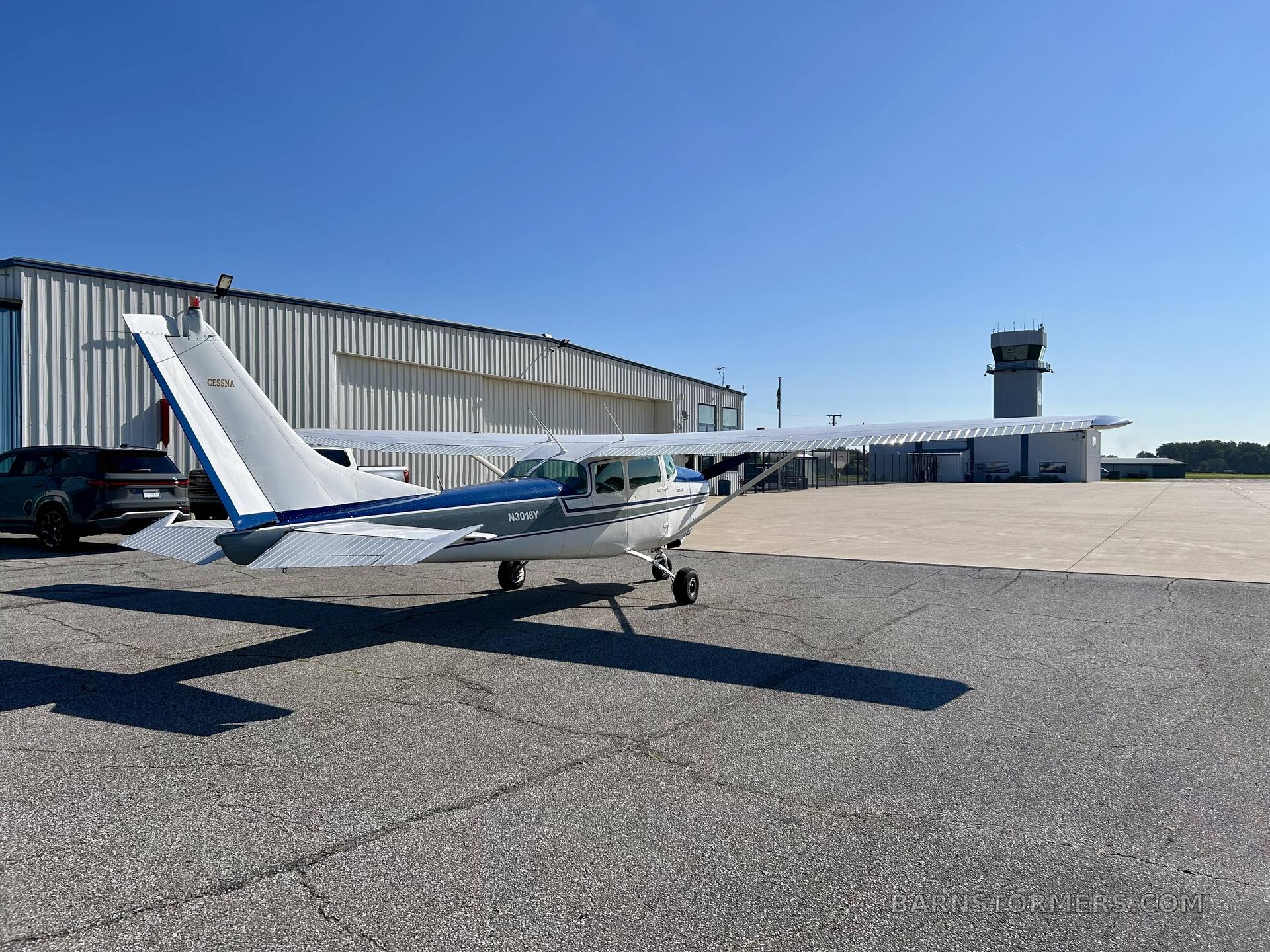 1962 Cessna 182 thumbnail 4