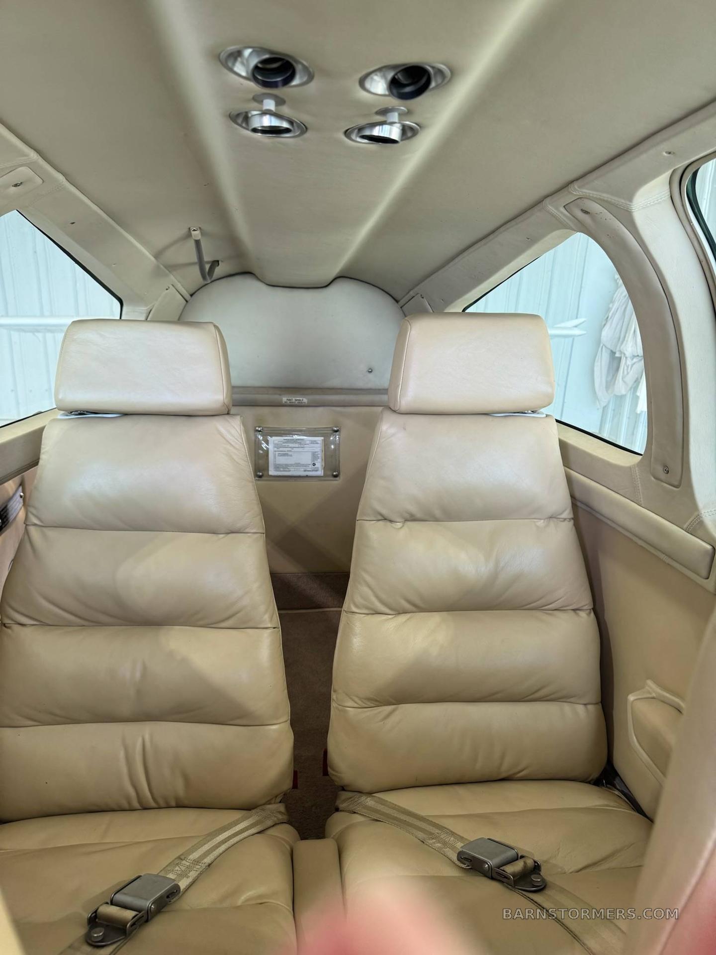 1987 BEECHCRAFT BONANZA F33 4