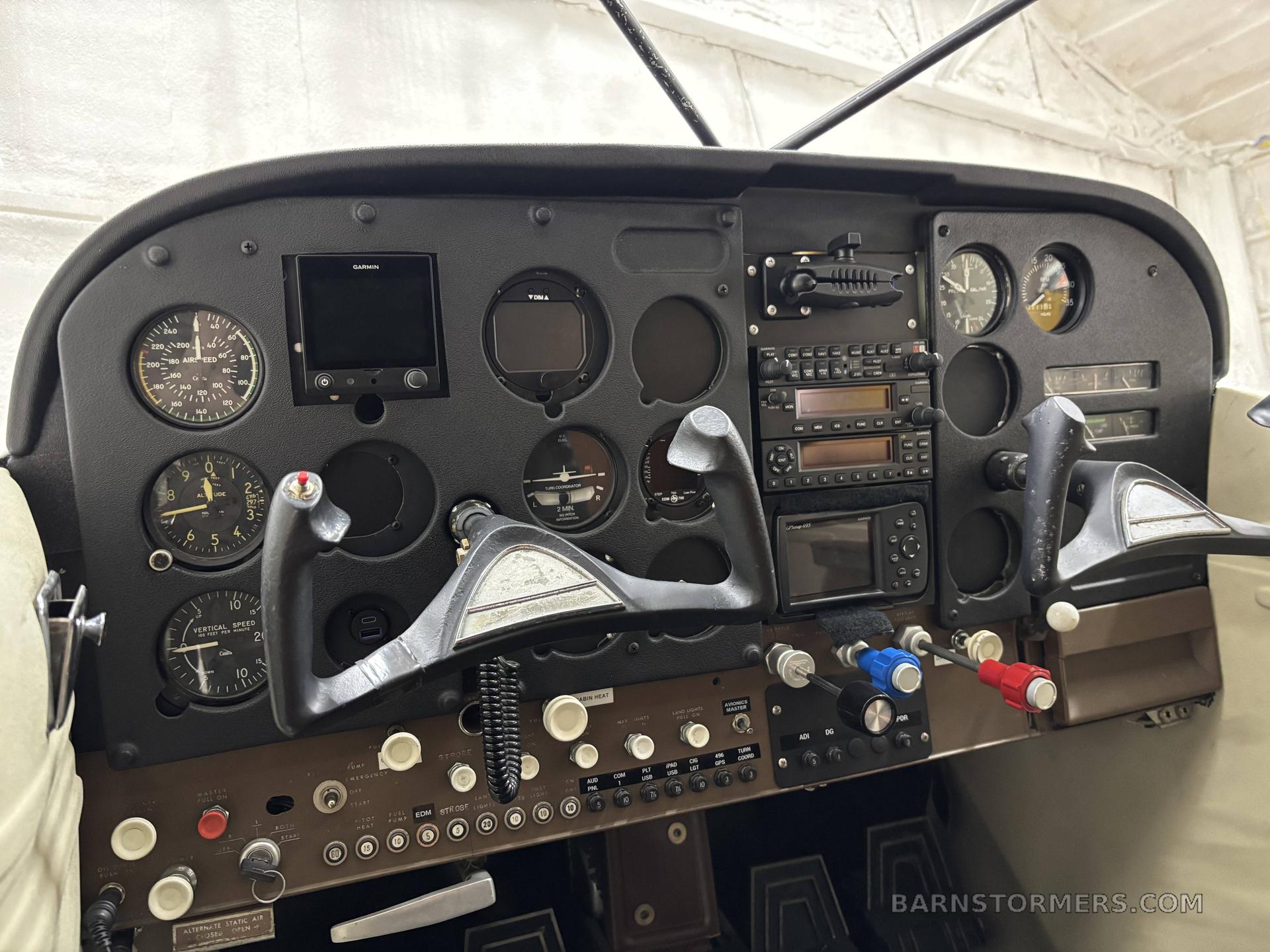 Cessna 185 thumbnail 5