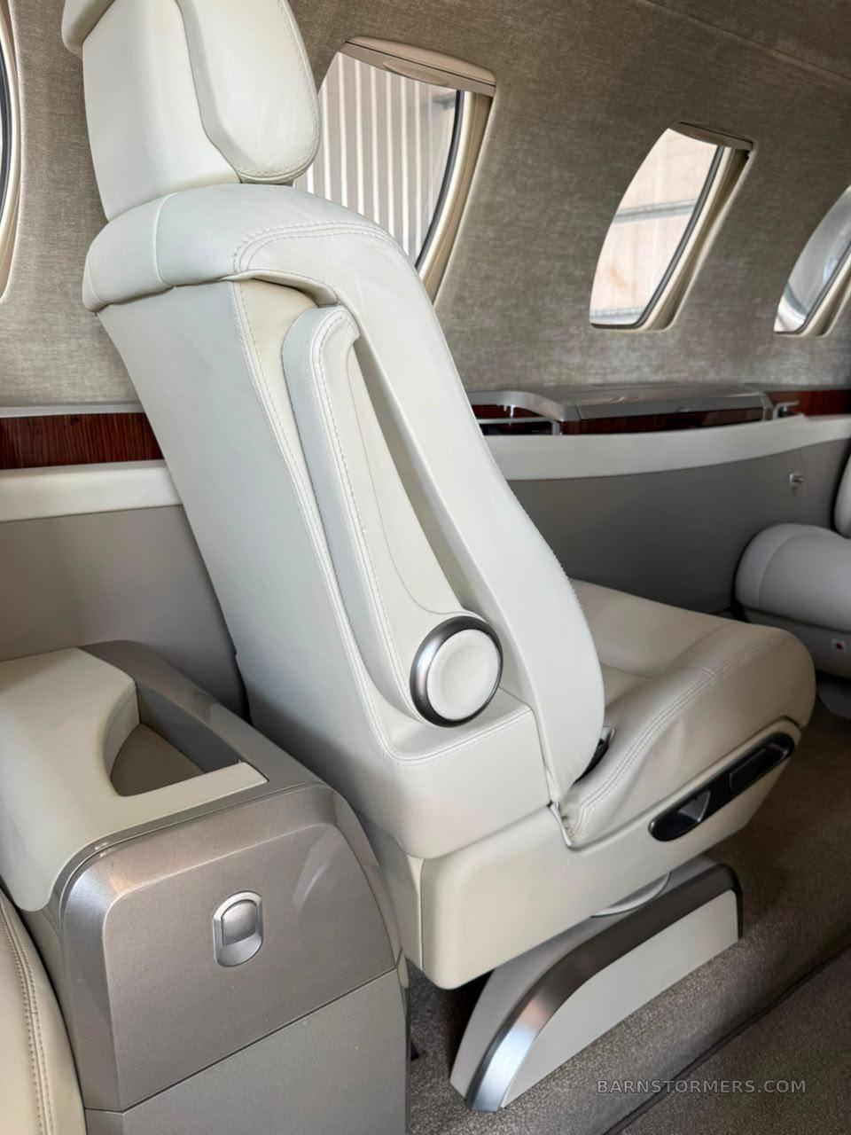 2015 CITATION M2 - ONLY 550H 4