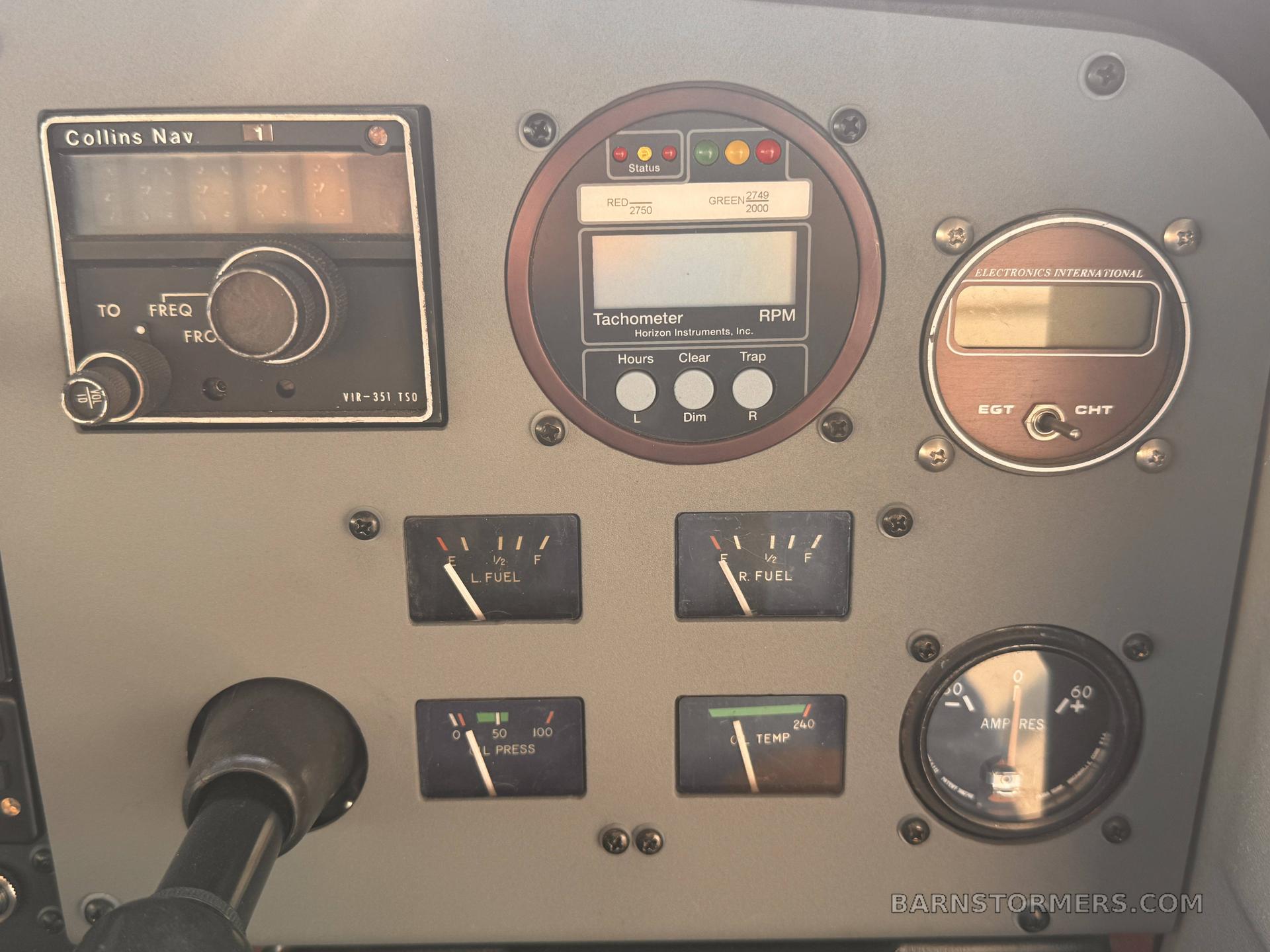 CESSNA 150L-1972 5