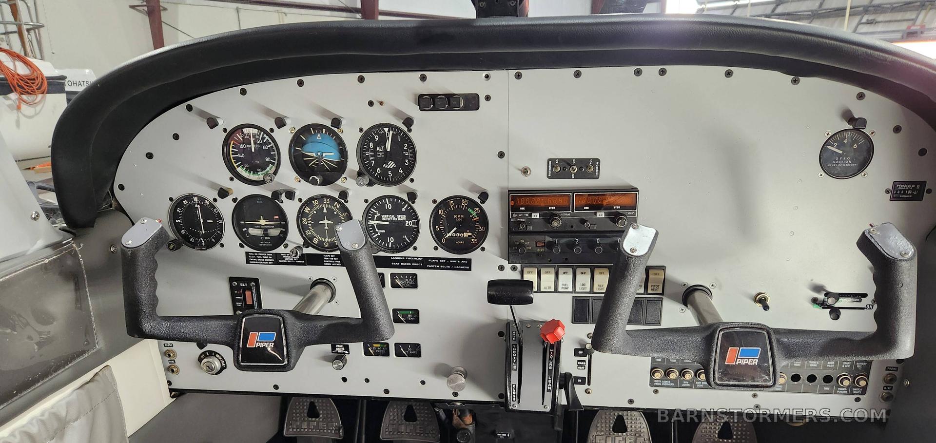 1989 PIPER PA28-161 20 HRS TT 4