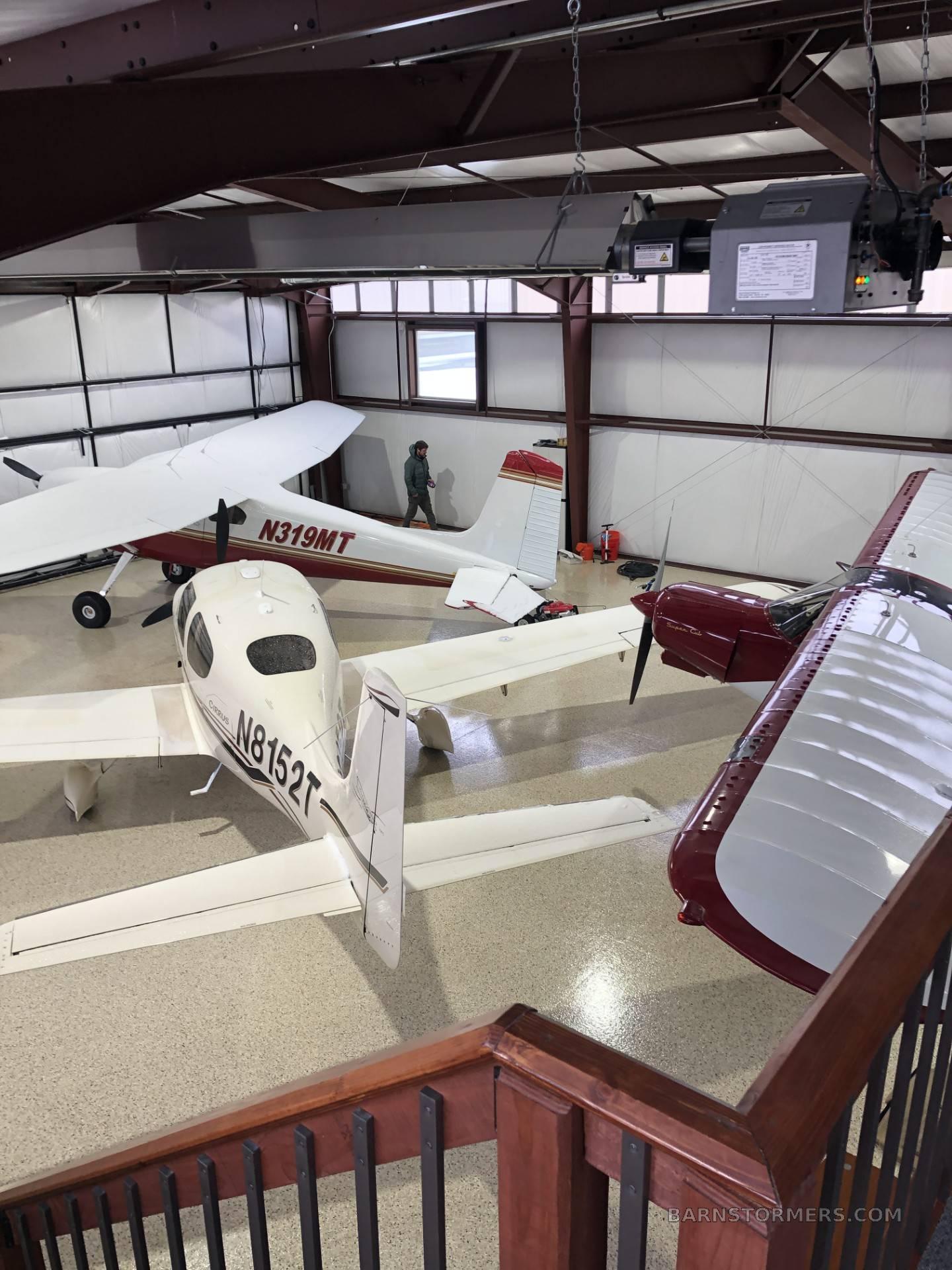 BZN HANGAR & C-185F PACKAGE 5
