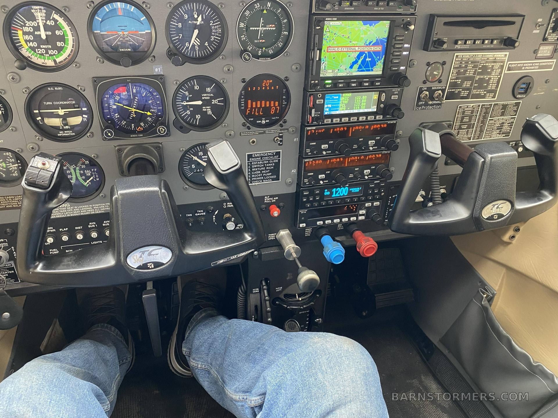 2001 Cessna 182 thumbnail 3
