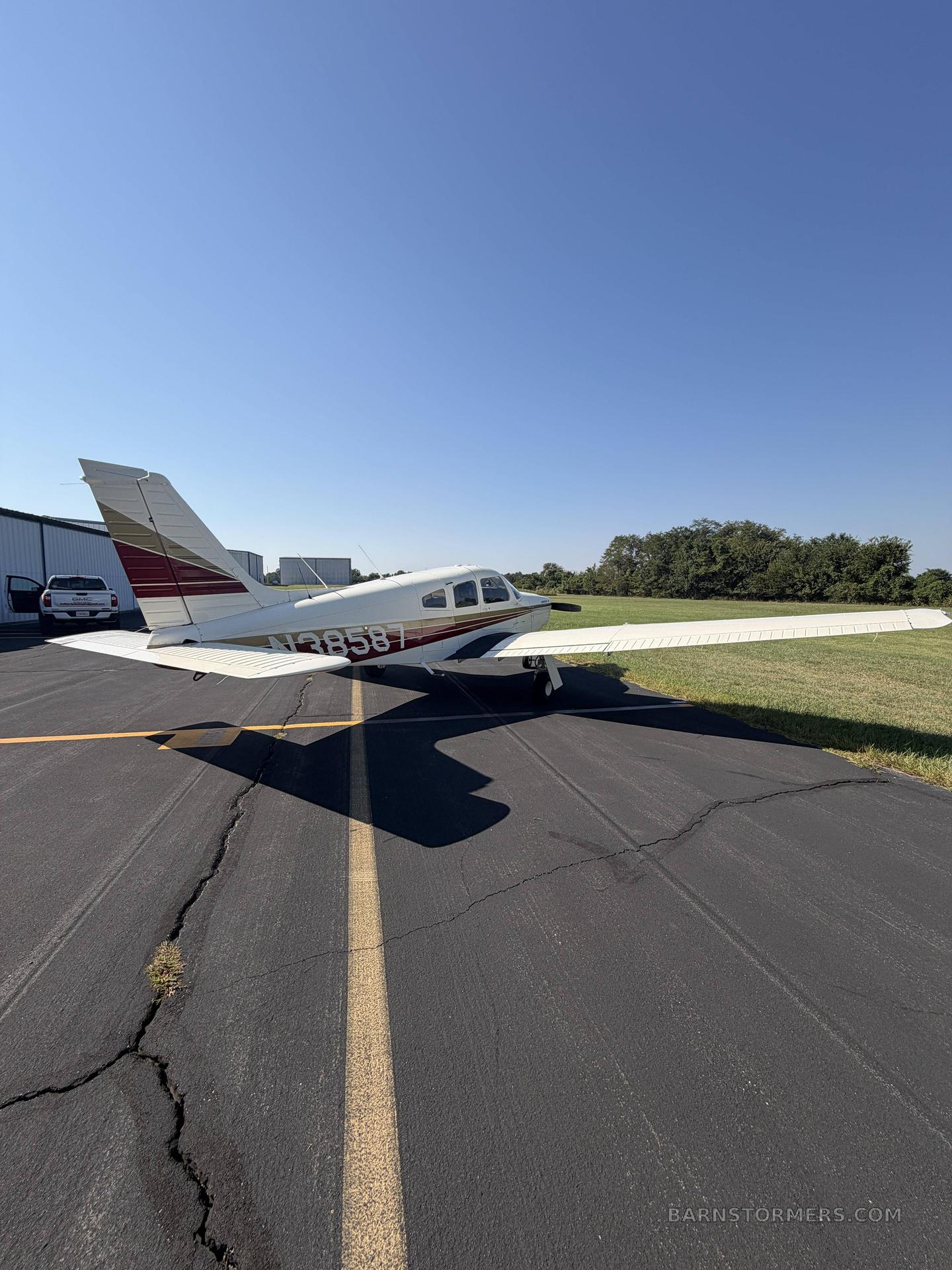 1977 Piper Arrow thumbnail 3
