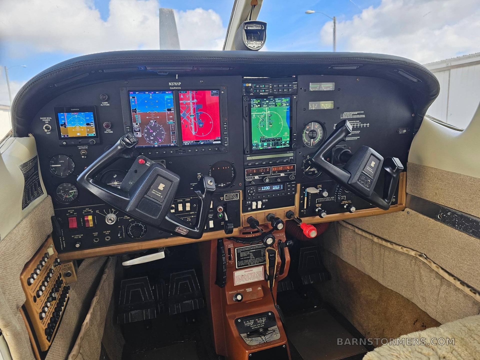 1978 Cessna 210 thumbnail 2
