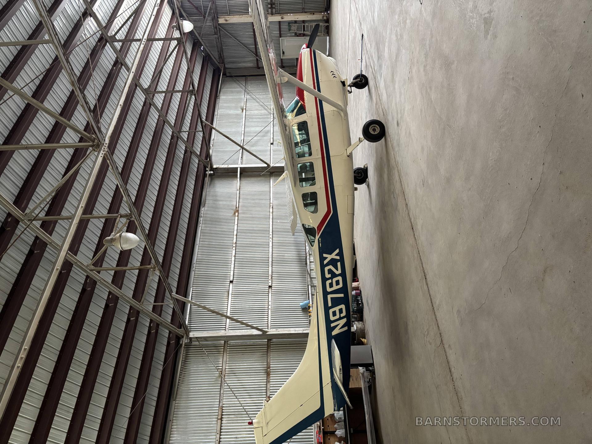 1962 Cessna 210 thumbnail 2