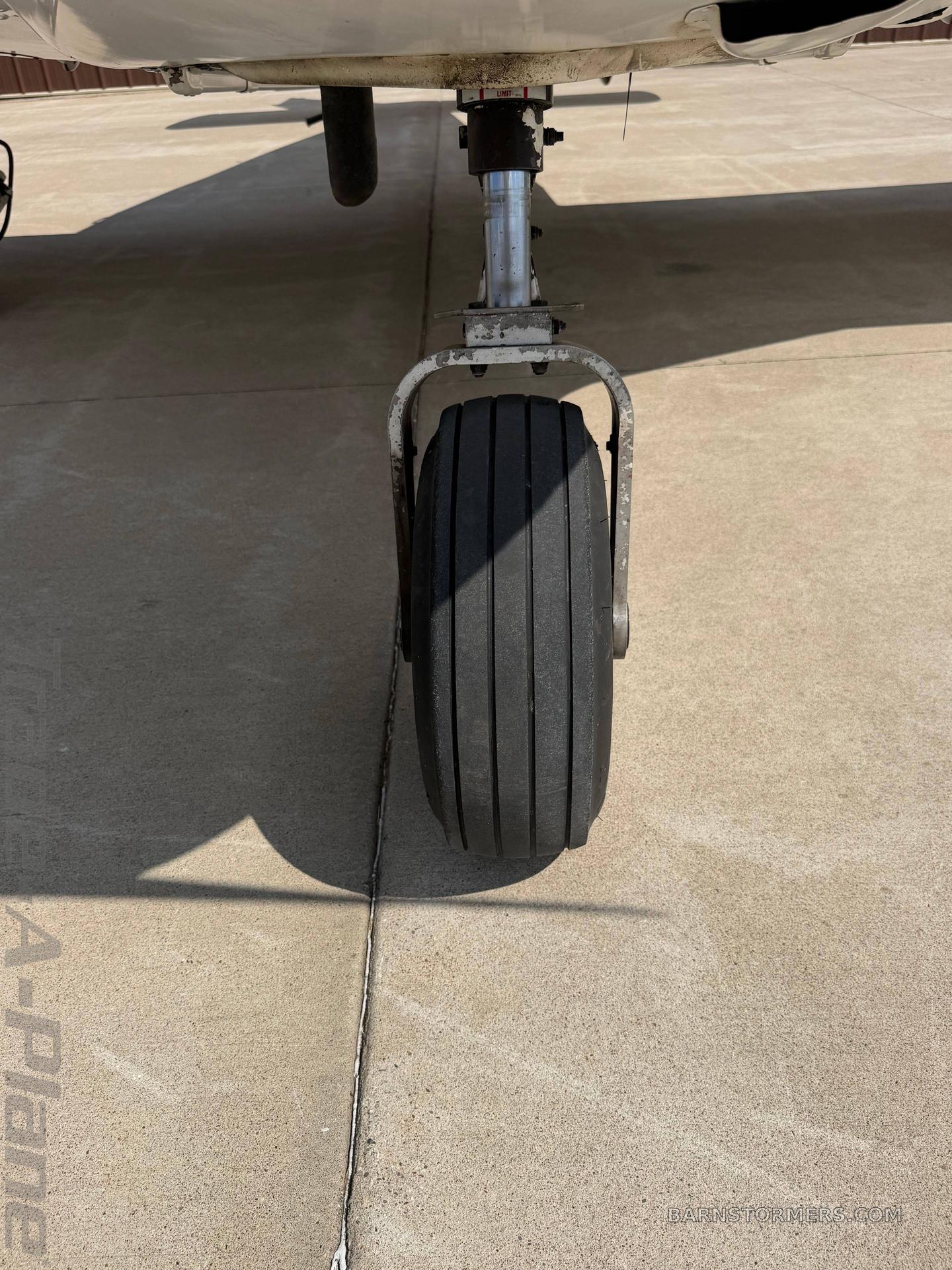 1975 PIPER CHEROKEE 140 4