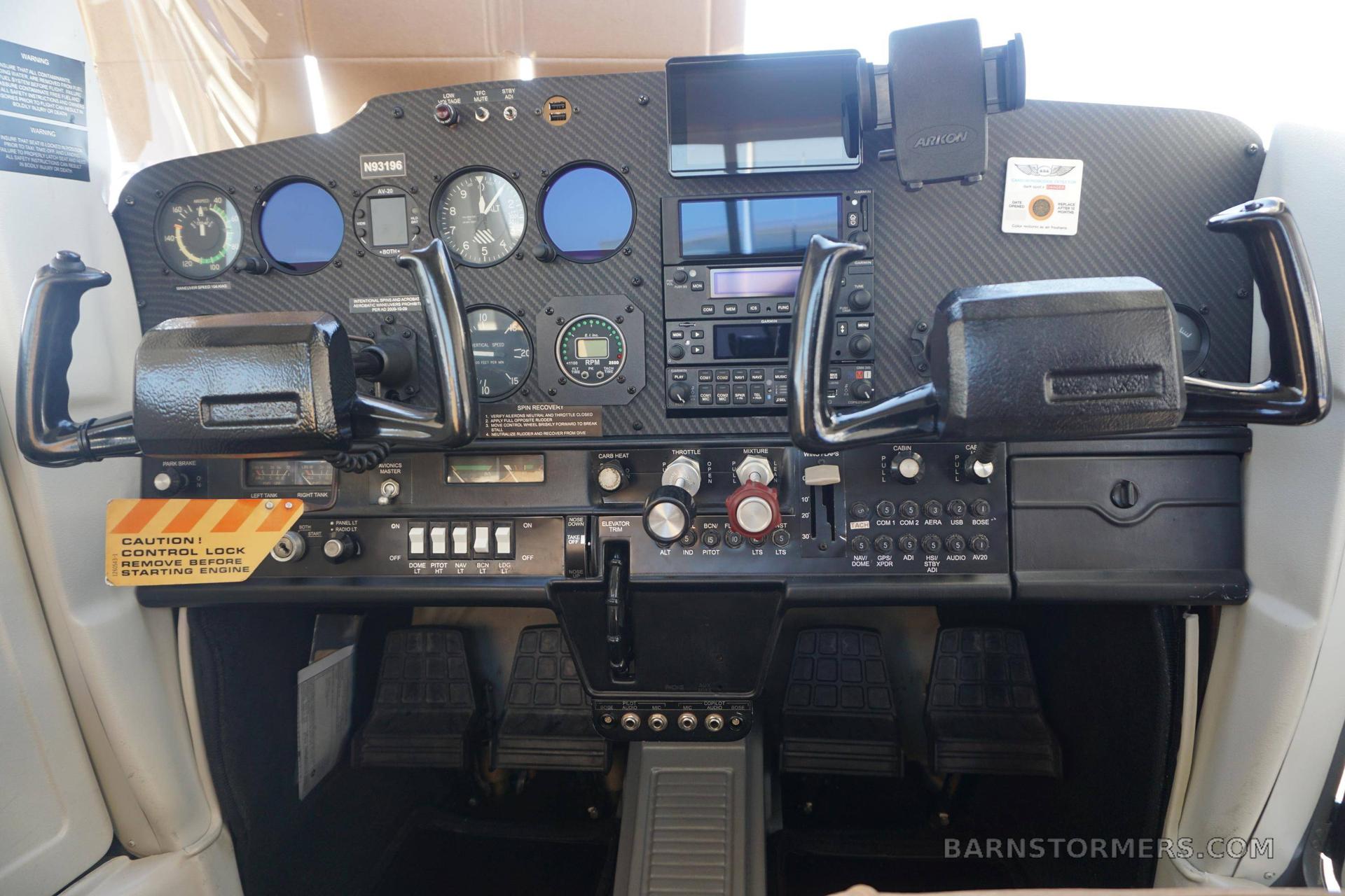 1981 Cessna 152 thumbnail 3