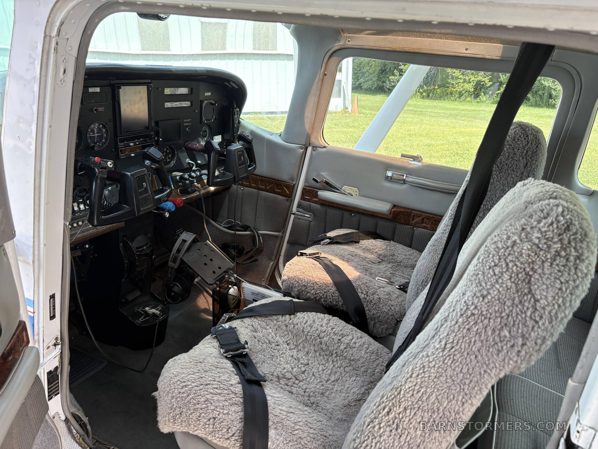 1983 Cessna 182 thumbnail 2