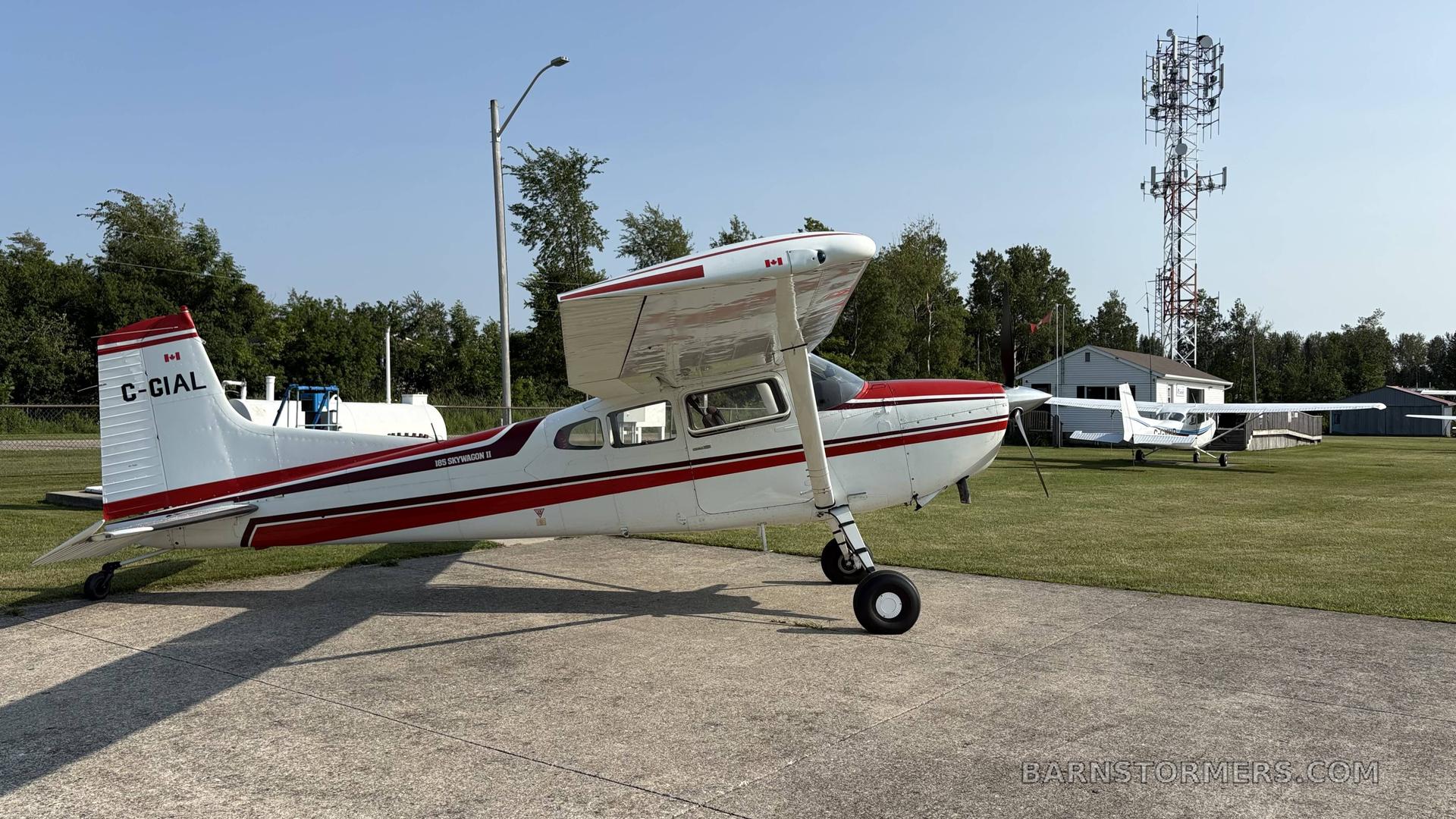 1980 Cessna 185 thumbnail 2