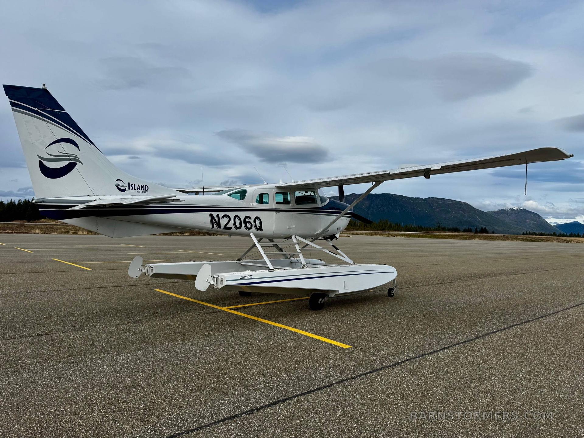 2017 Cessna 206 thumbnail 3