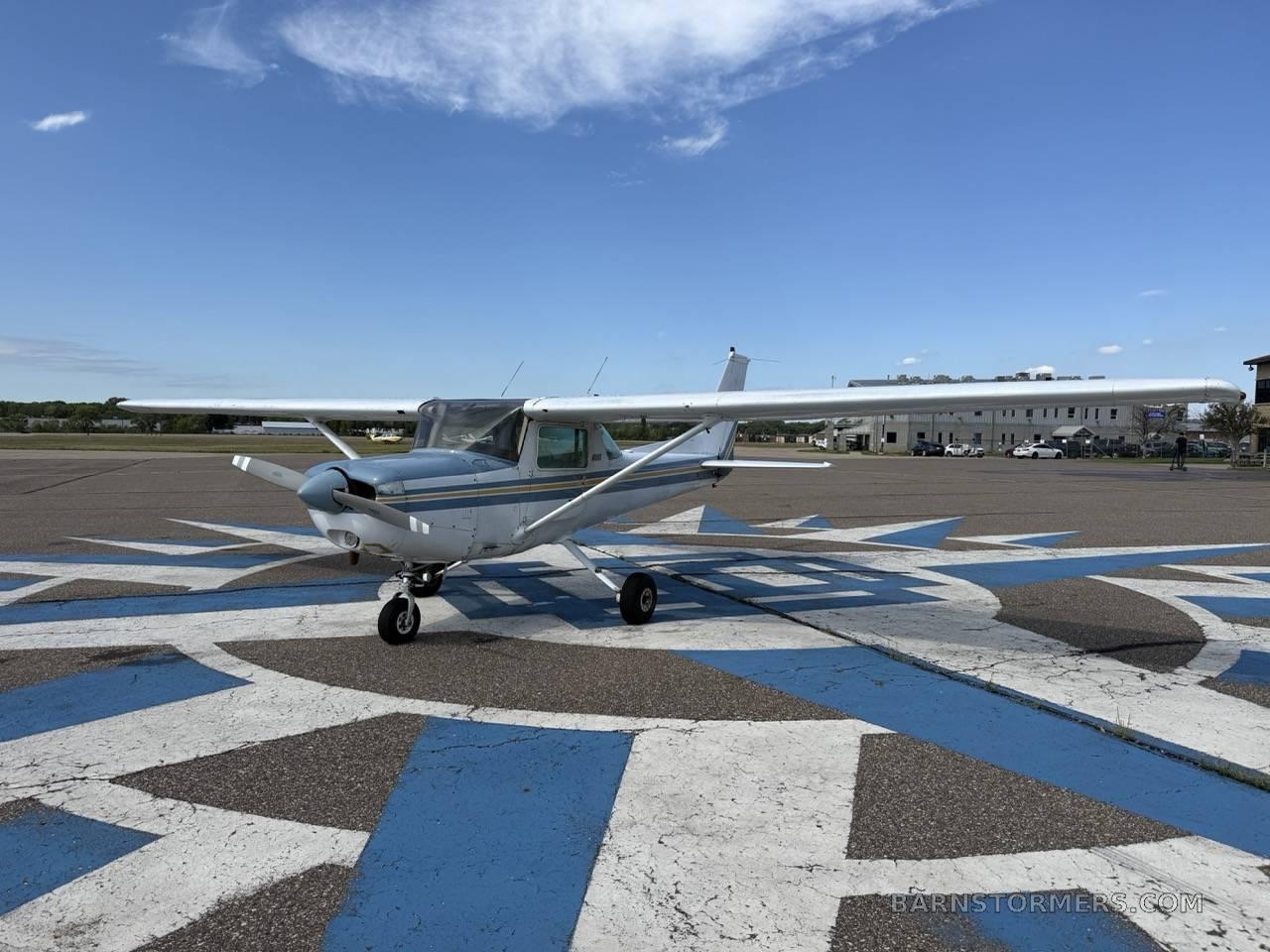 1981 Cessna 152 thumbnail 4