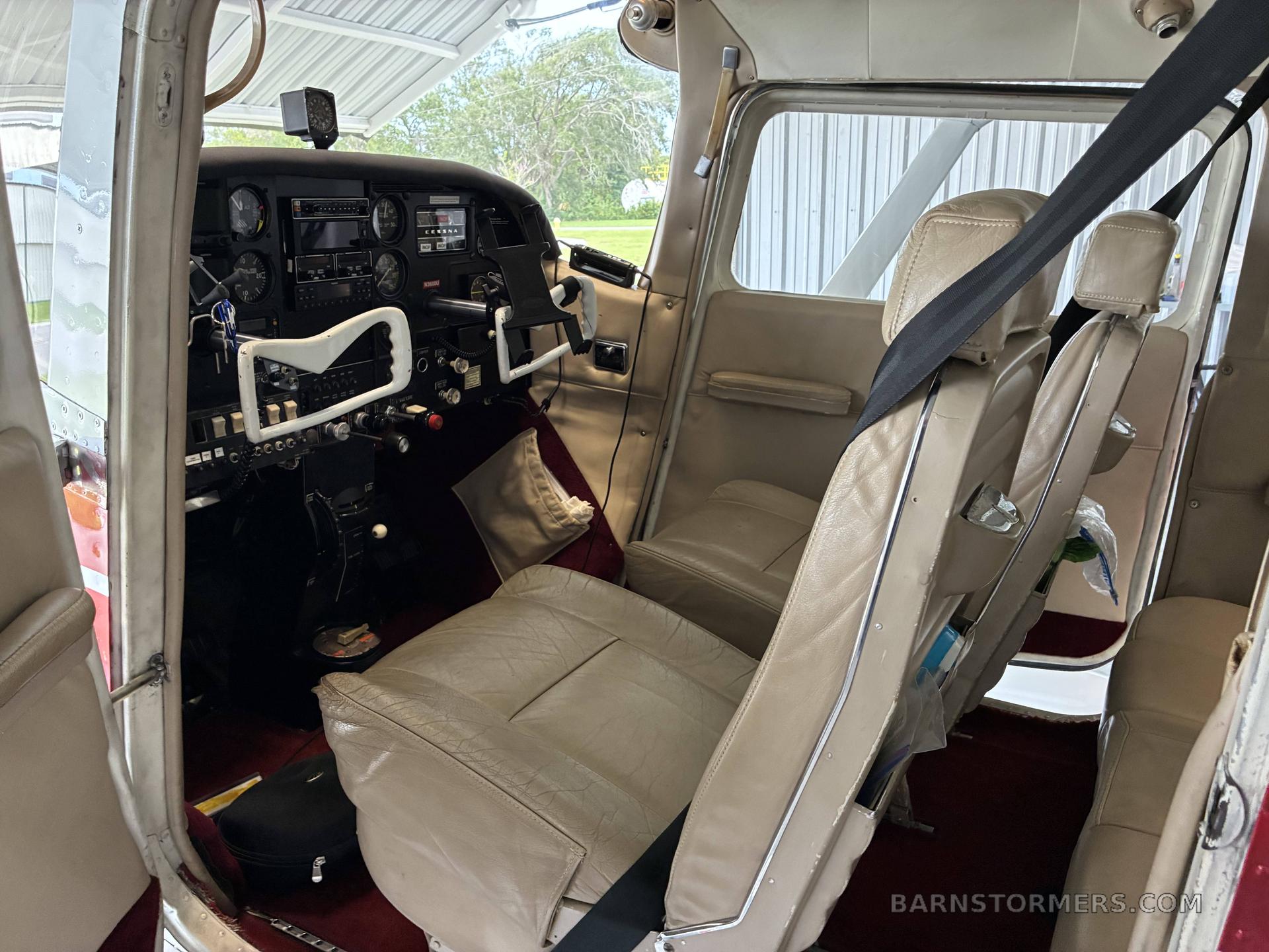 1963 Cessna 182 thumbnail 5