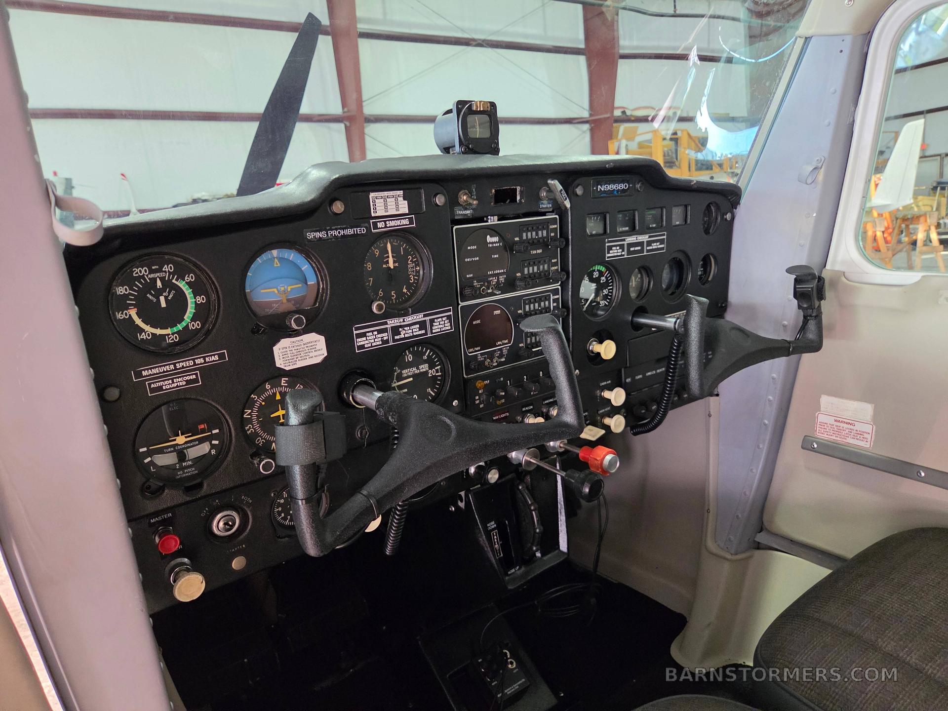 CESSNA 150H - REALLY NICE 3