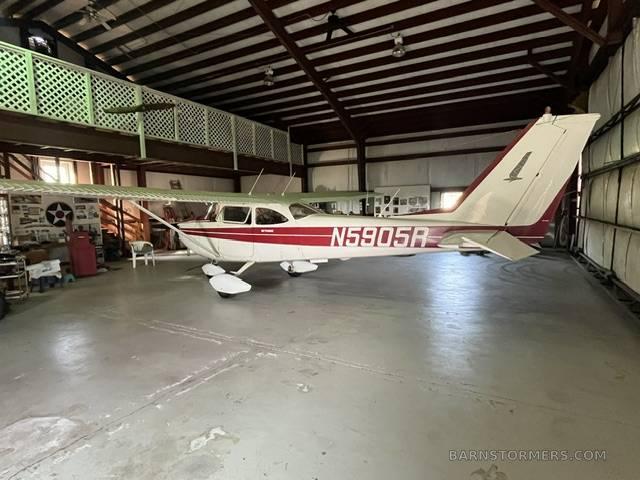 1965 Cessna 172 thumbnail 3