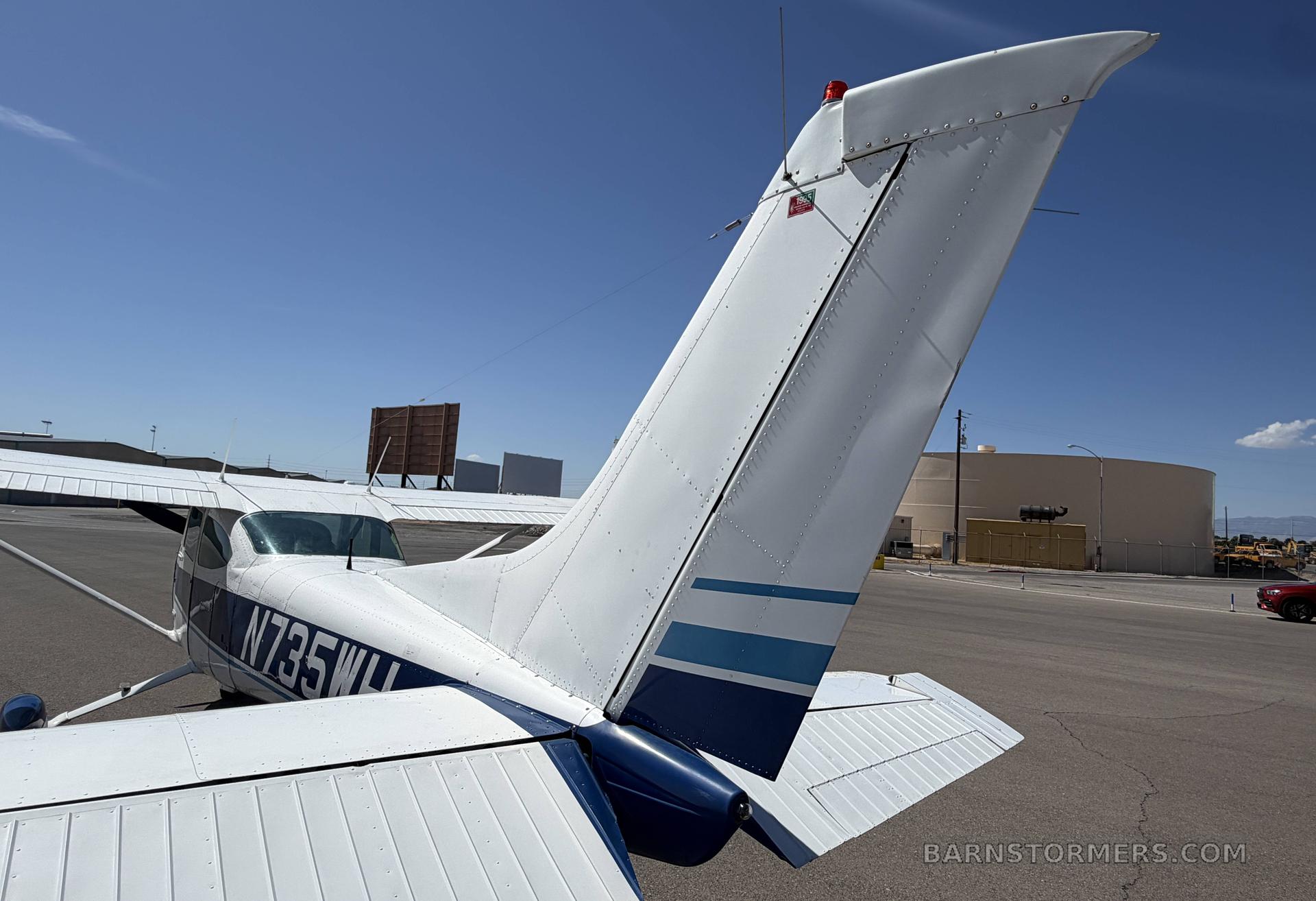 1977 Cessna 182 thumbnail 3