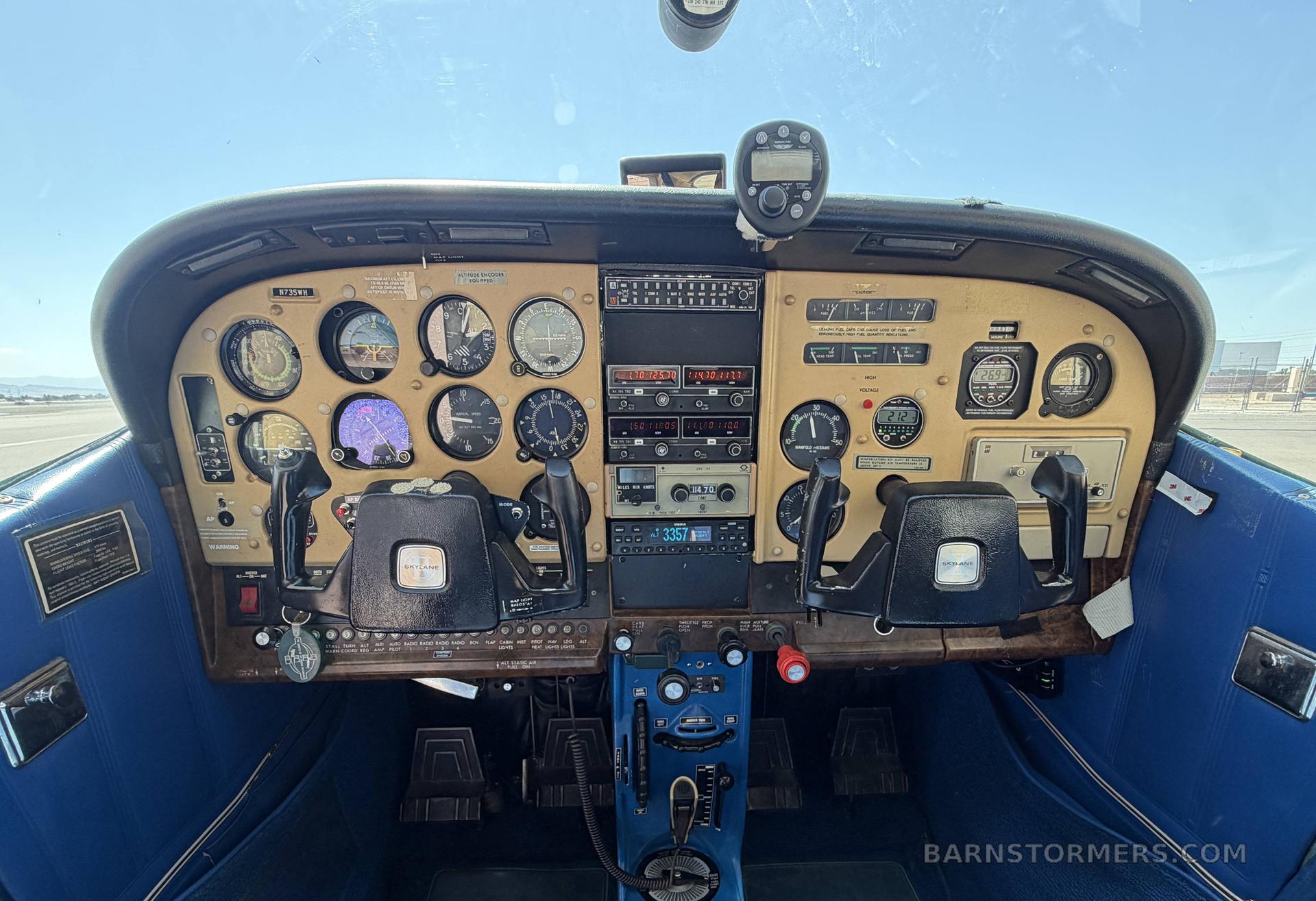1977 CESSNA 182Q SKYLANE II 3