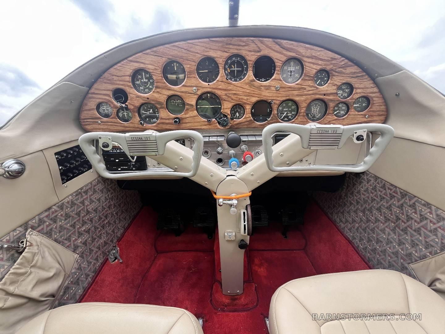 1947 Cessna 195 thumbnail 3