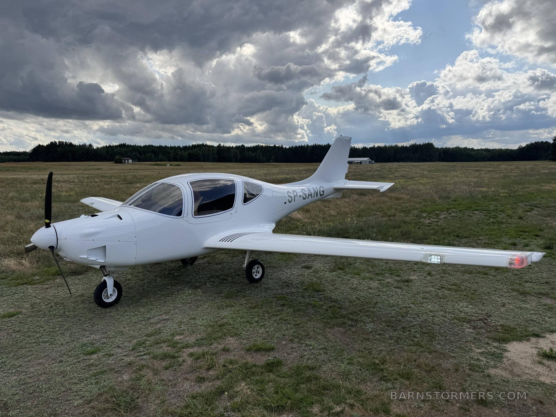 ANG-01 5-SEAT 200KT CARBON KIT 5