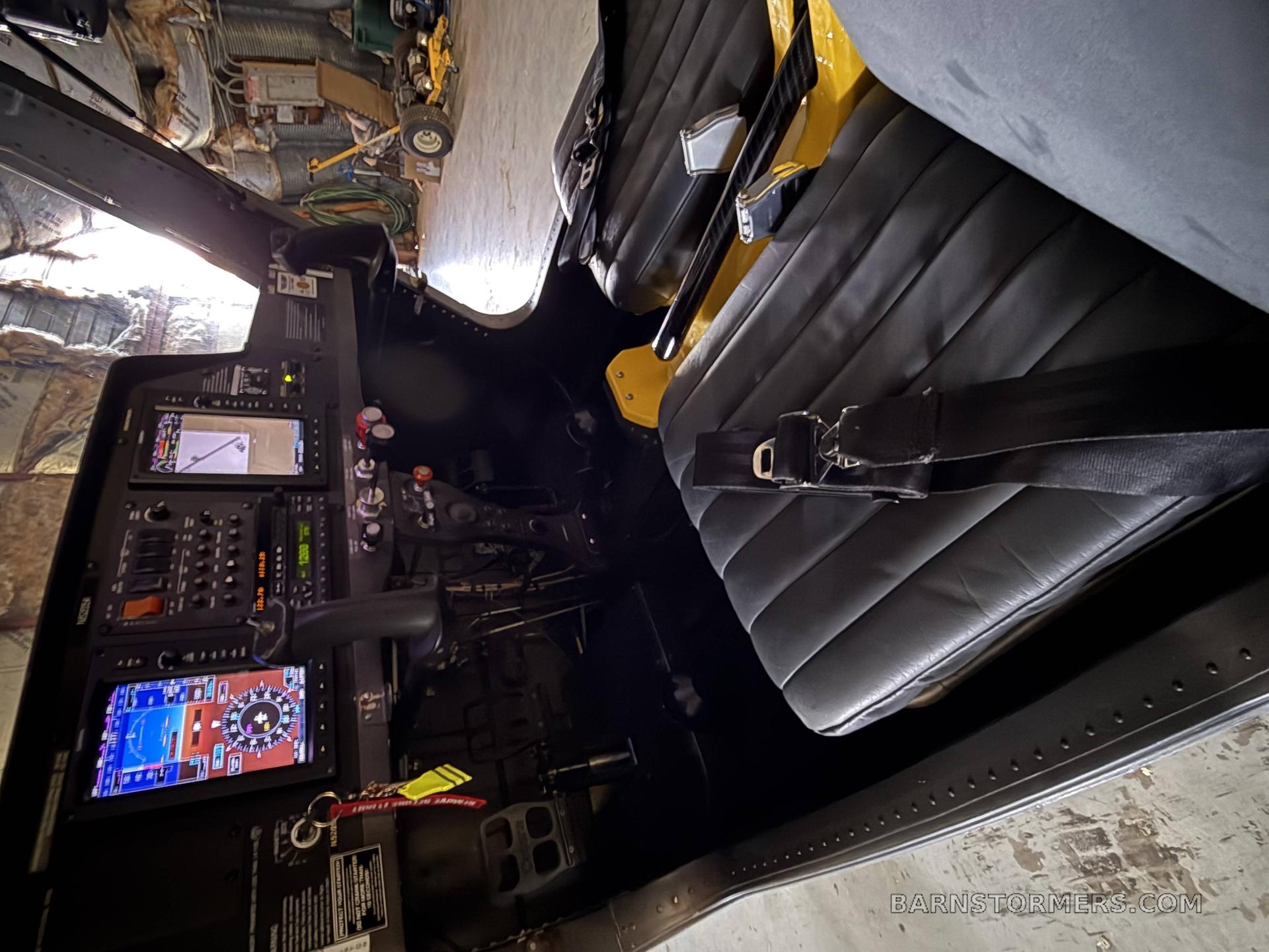 2010 Cessna thumbnail 4