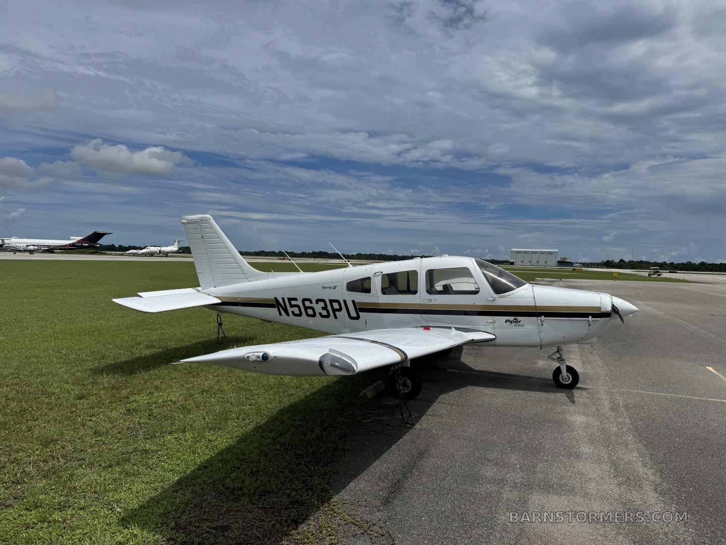 2000 Piper Warrior thumbnail 2