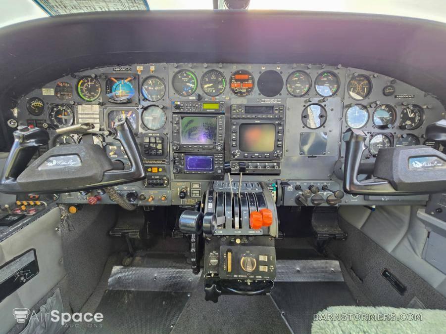 1981 Cessna 421 thumbnail 2